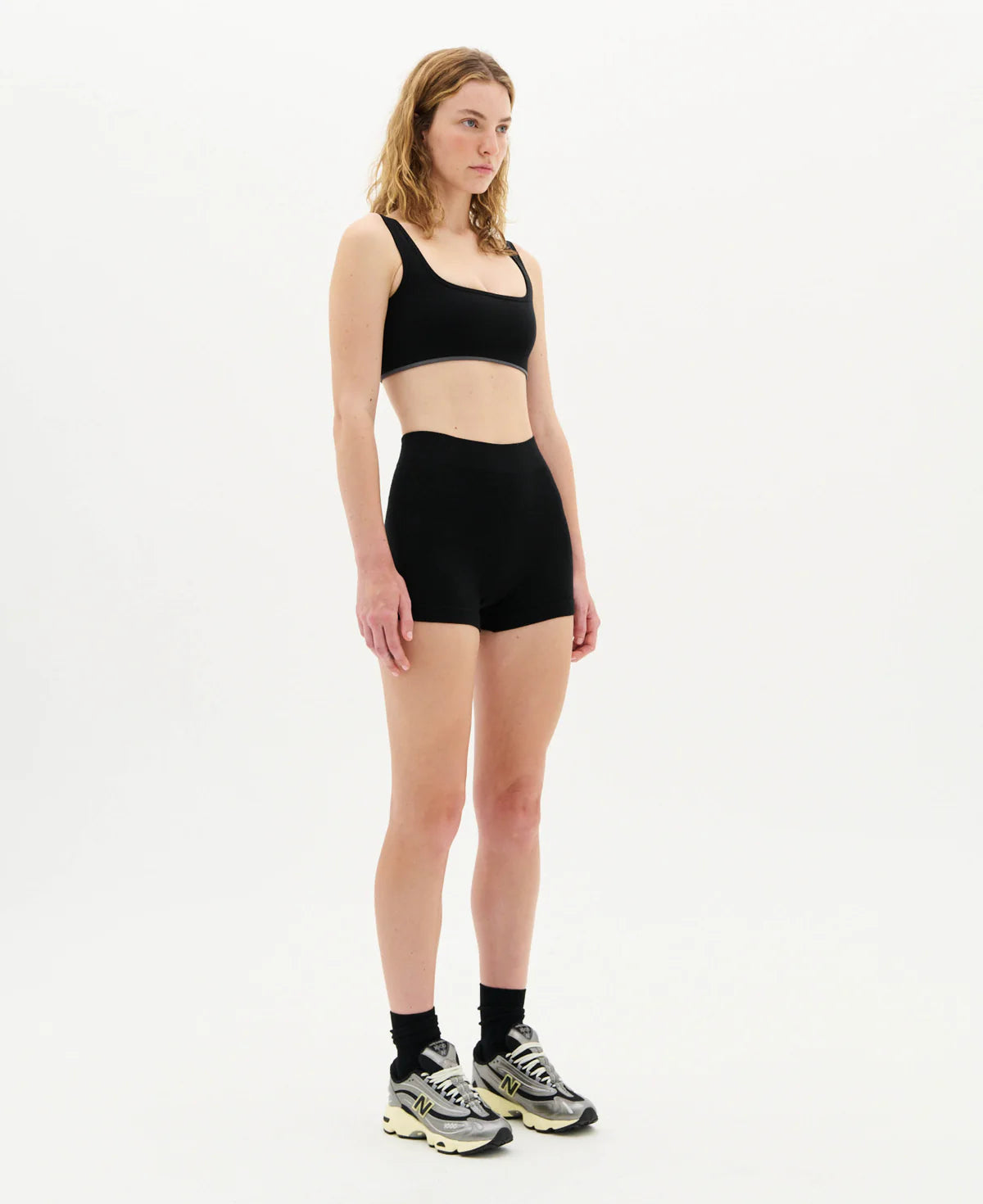 M17 CLASSIC WOOL MICRO SHORT - BLACK