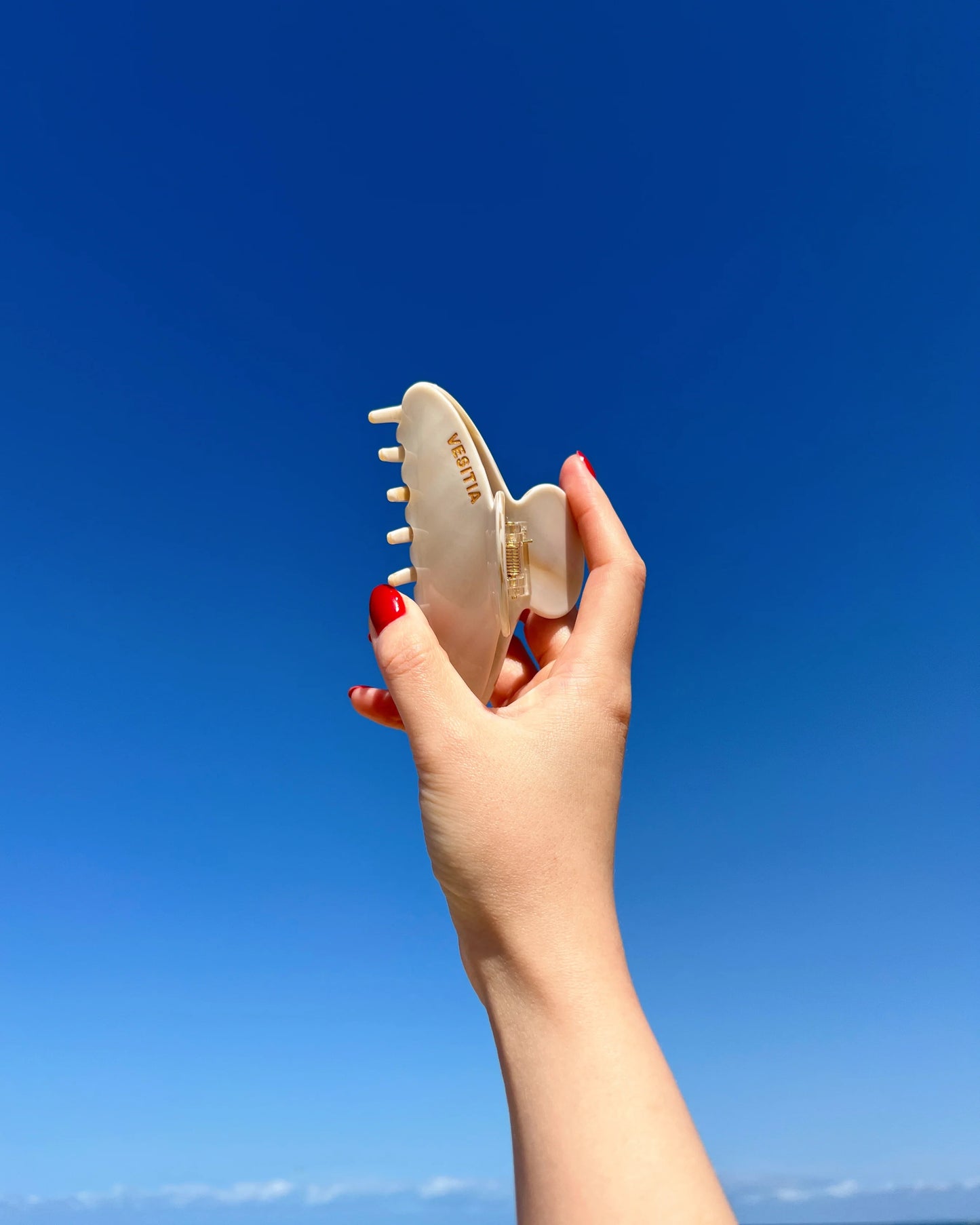 SIGNATURE CLAW CLIP - CREME