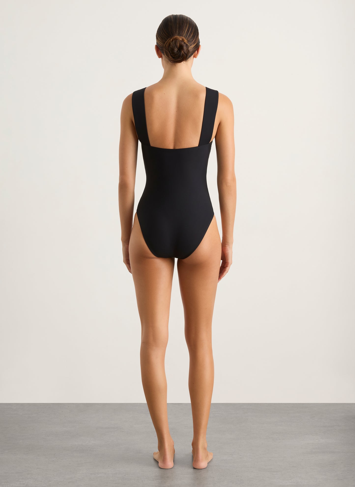 GWEN ONE PIECE - BLACK