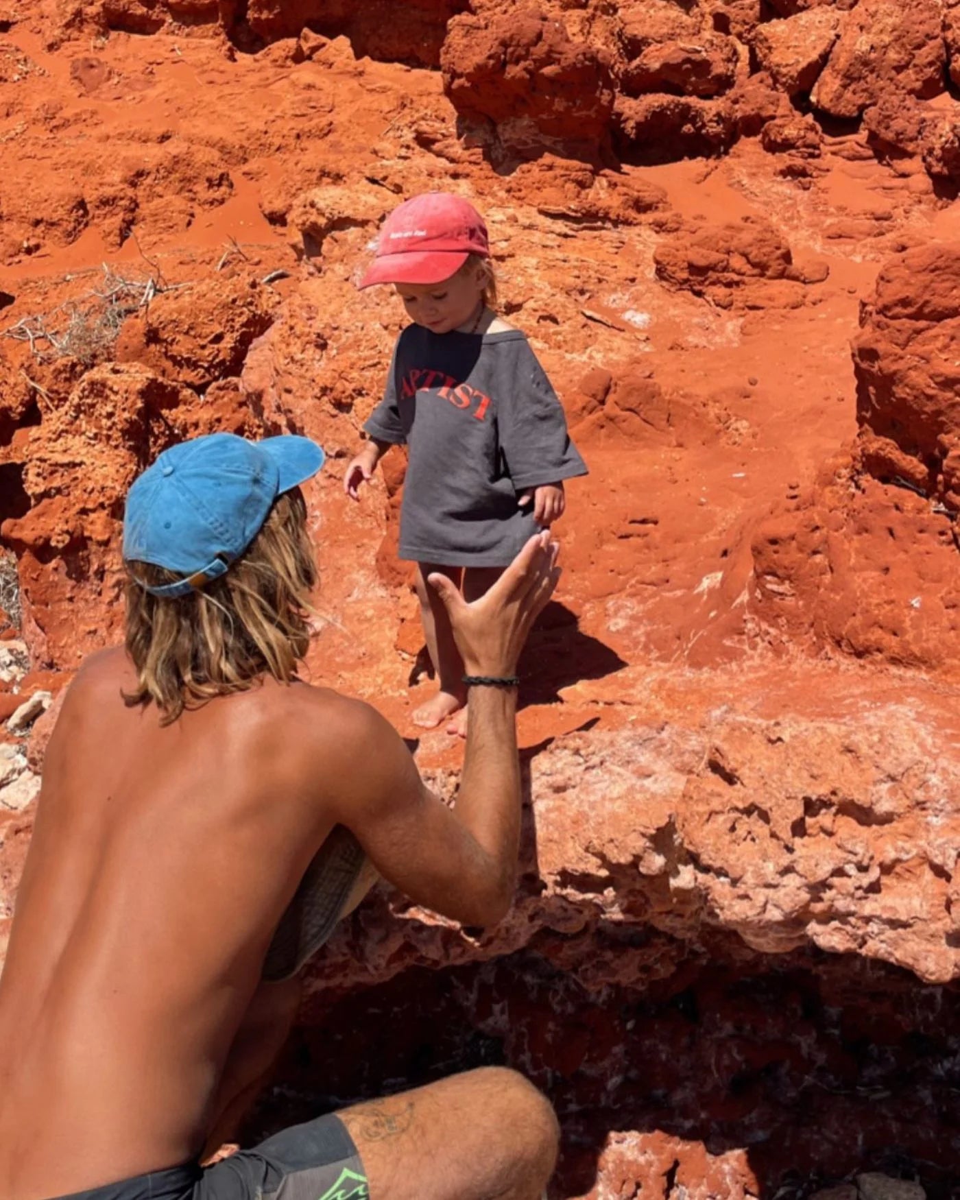 ARTIST TEE - RACER RED