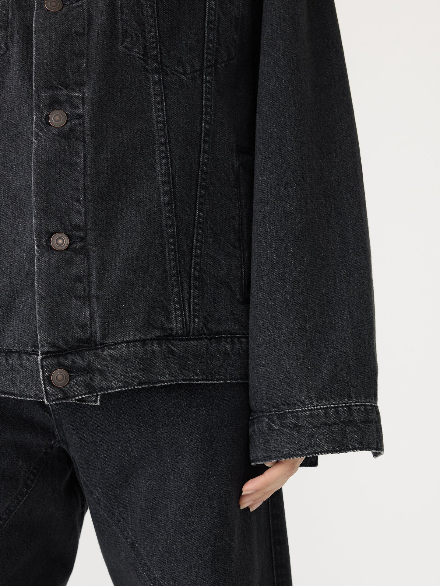 UNIVERSAL DENIM JACKET - WASHED BLACK