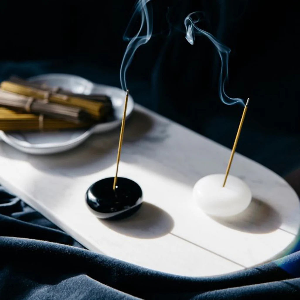 PEBBLE INSENCE HOLDER - WHITE