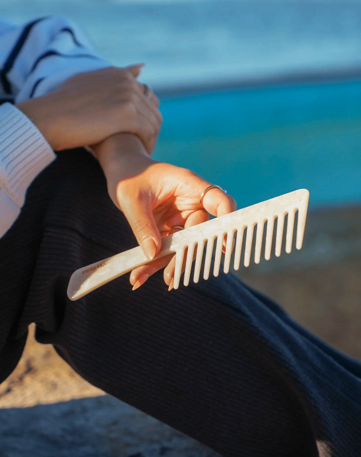 MAISON COMB - SHELL