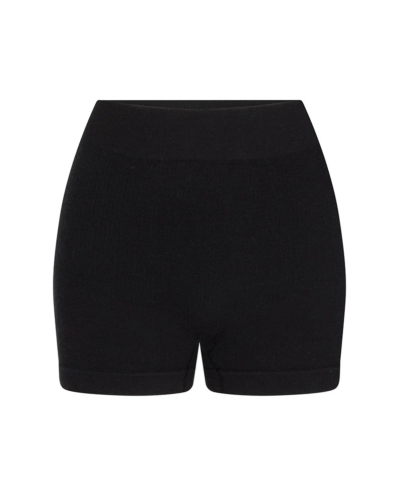 M17 CLASSIC WOOL MICRO SHORT - BLACK
