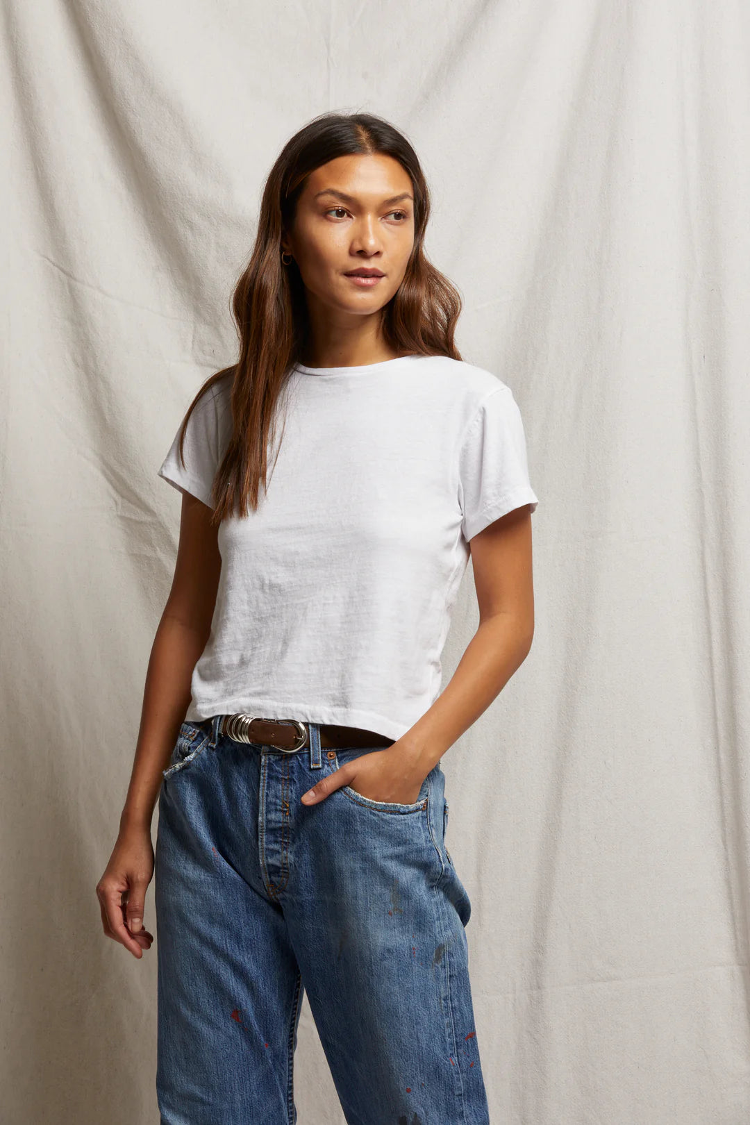 LISA SLIM CREW TEE - WHITE