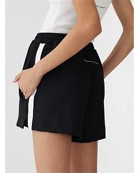 TWILL SIDE DETAIL SHORT - BLACK/WHITE