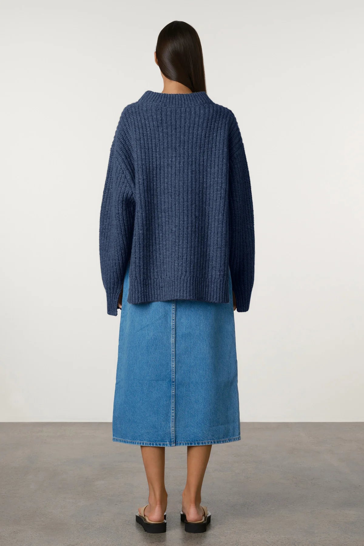 MERINO WOOL BLEND KNIT JUMPER - INDIGO BLUE