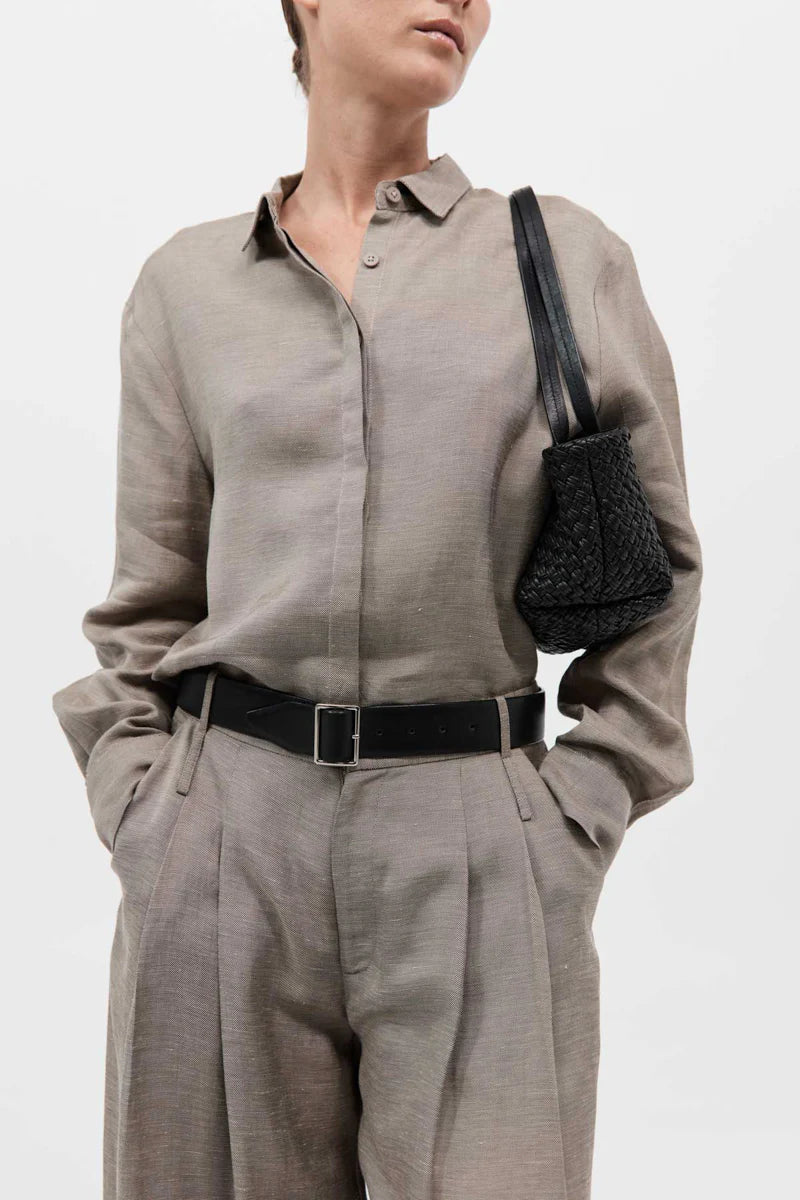 PETIT WOVEN TRAPEZE BAG - BLACK