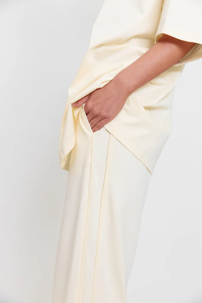 ISOLA TEE - BUTTER