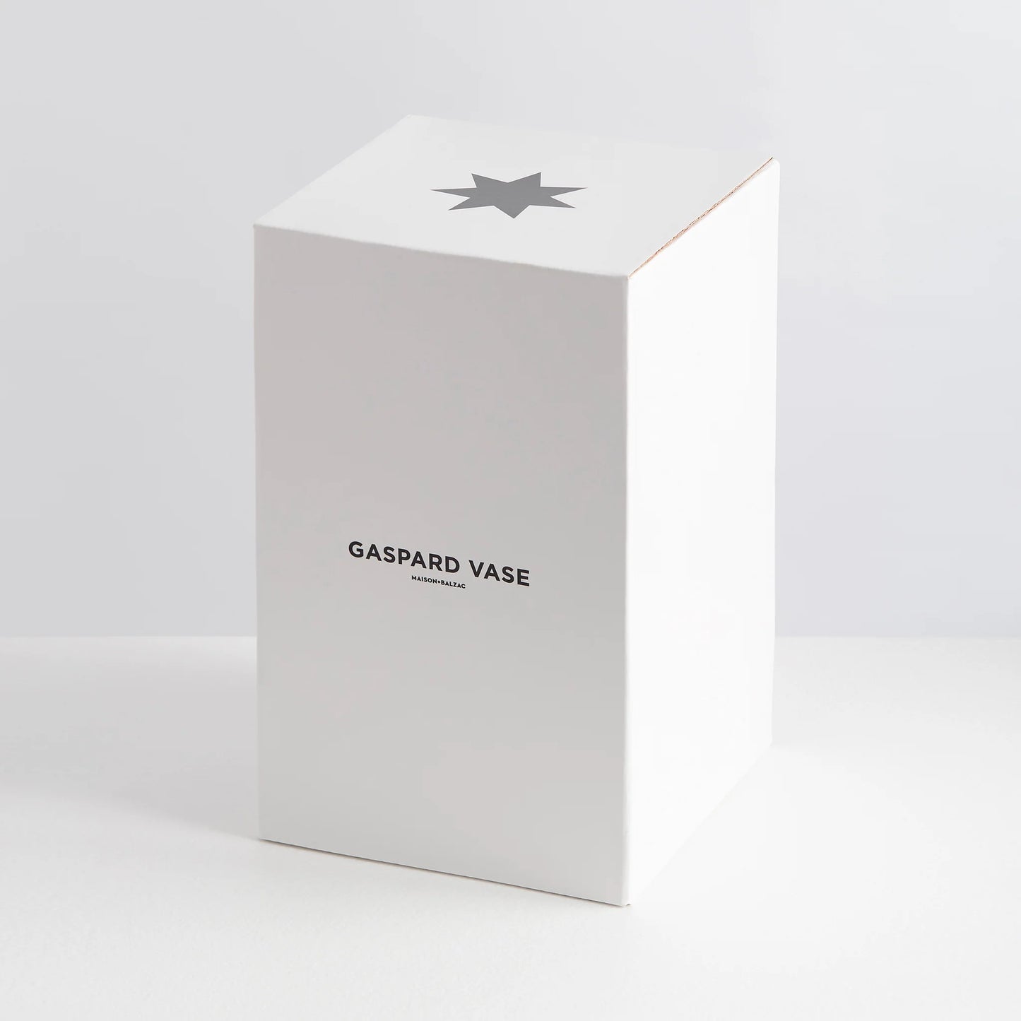 GASPARD VASE - WHITE OPAQUE