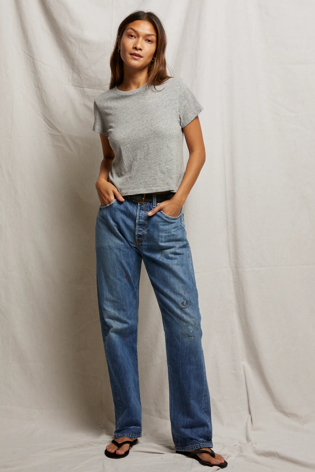 LISA SLIM CREW TEE - HEATHER GREY