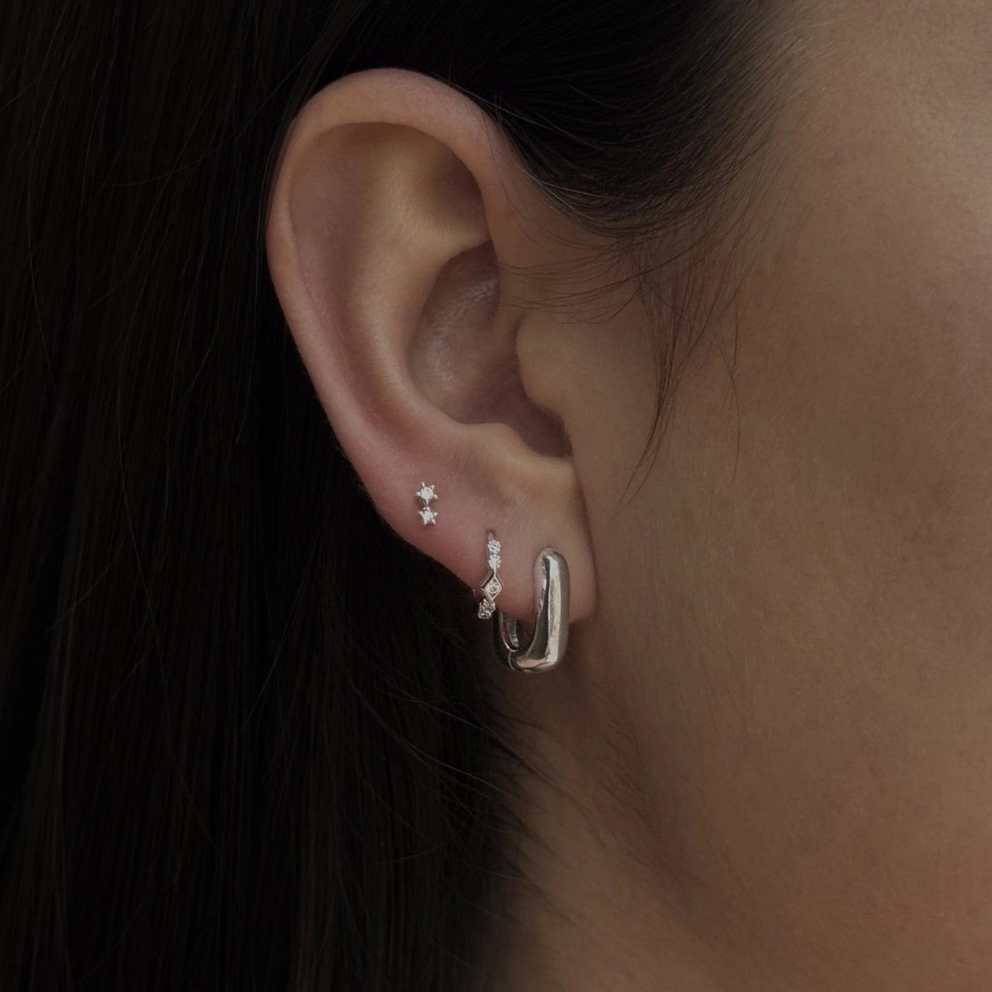 AMI FLATBACK - SILVER (EXCLUSIVELY SOLD IN STORE ONLY)