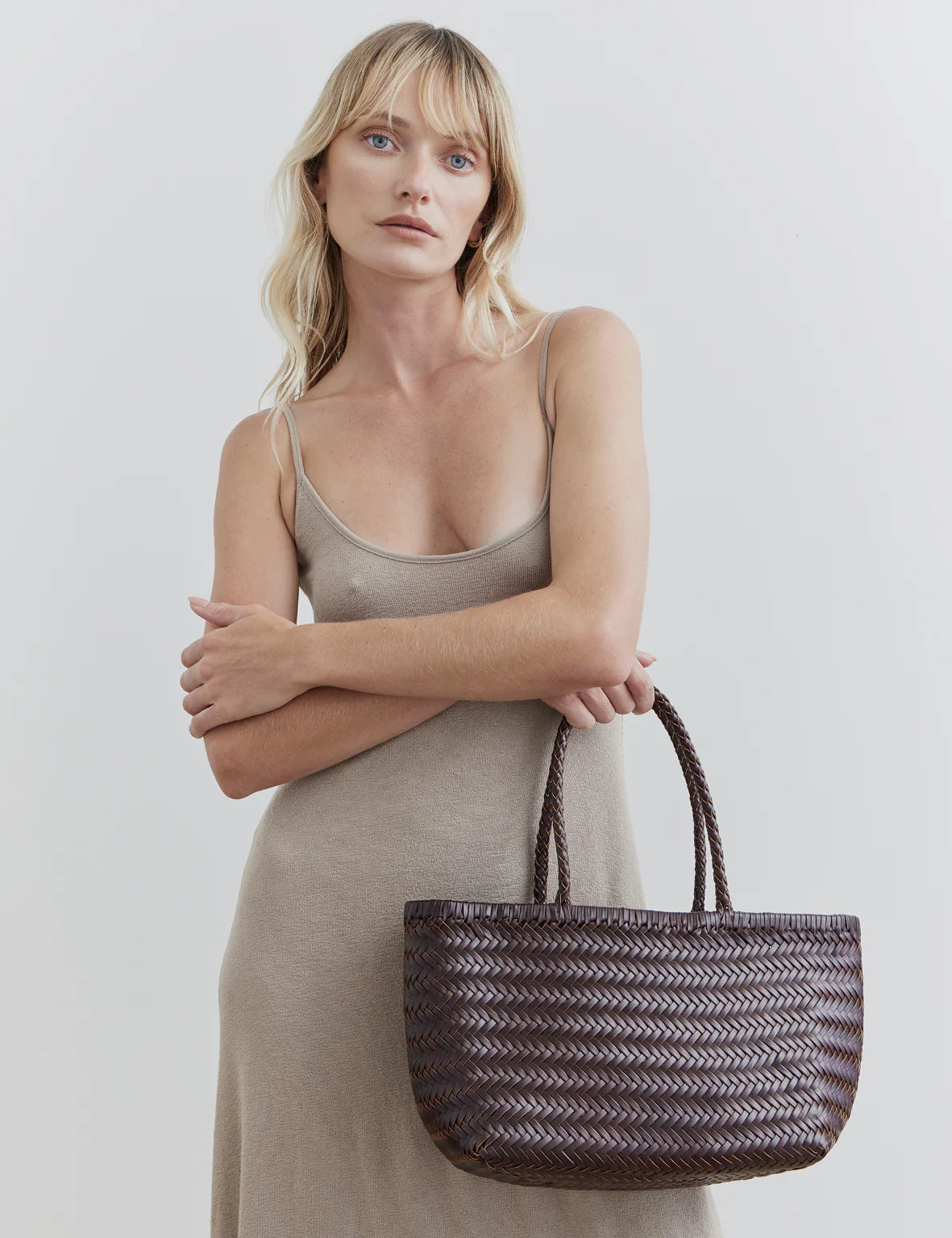 AMELIA WOVEN BAG - CHOCOLATE