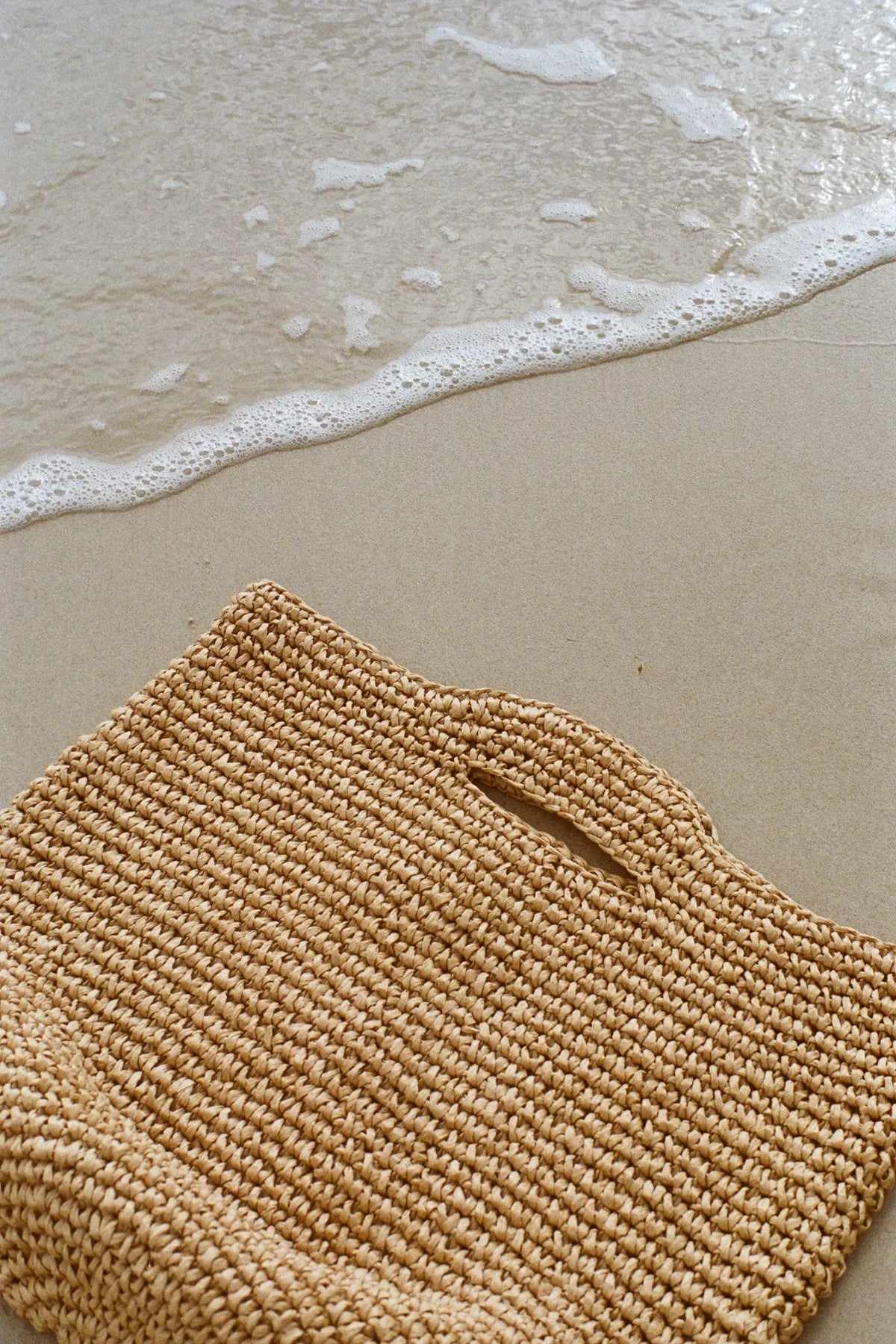 NATURAL ROUND STRAW BAG - NATURAL