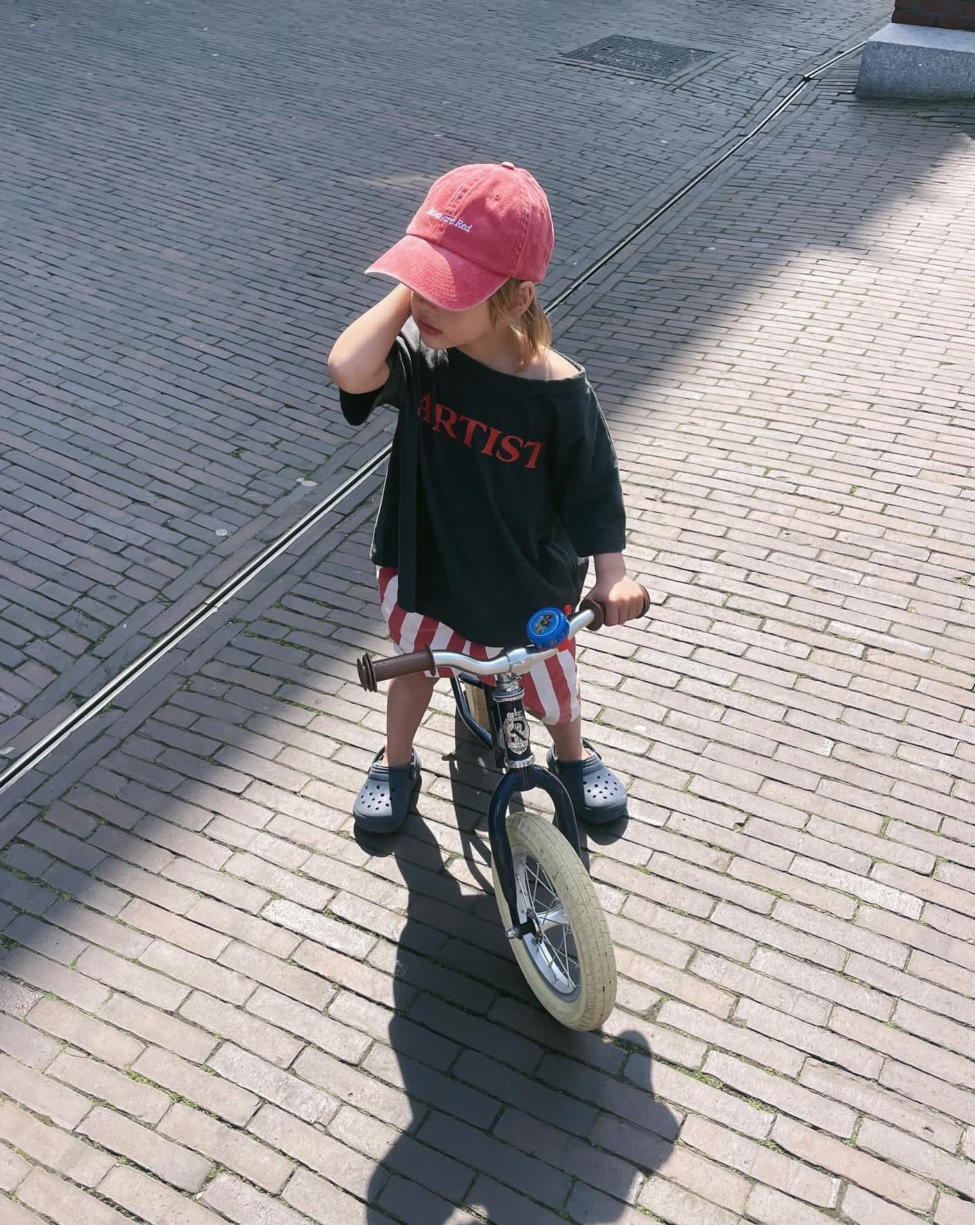 ARTIST TEE - RACER RED