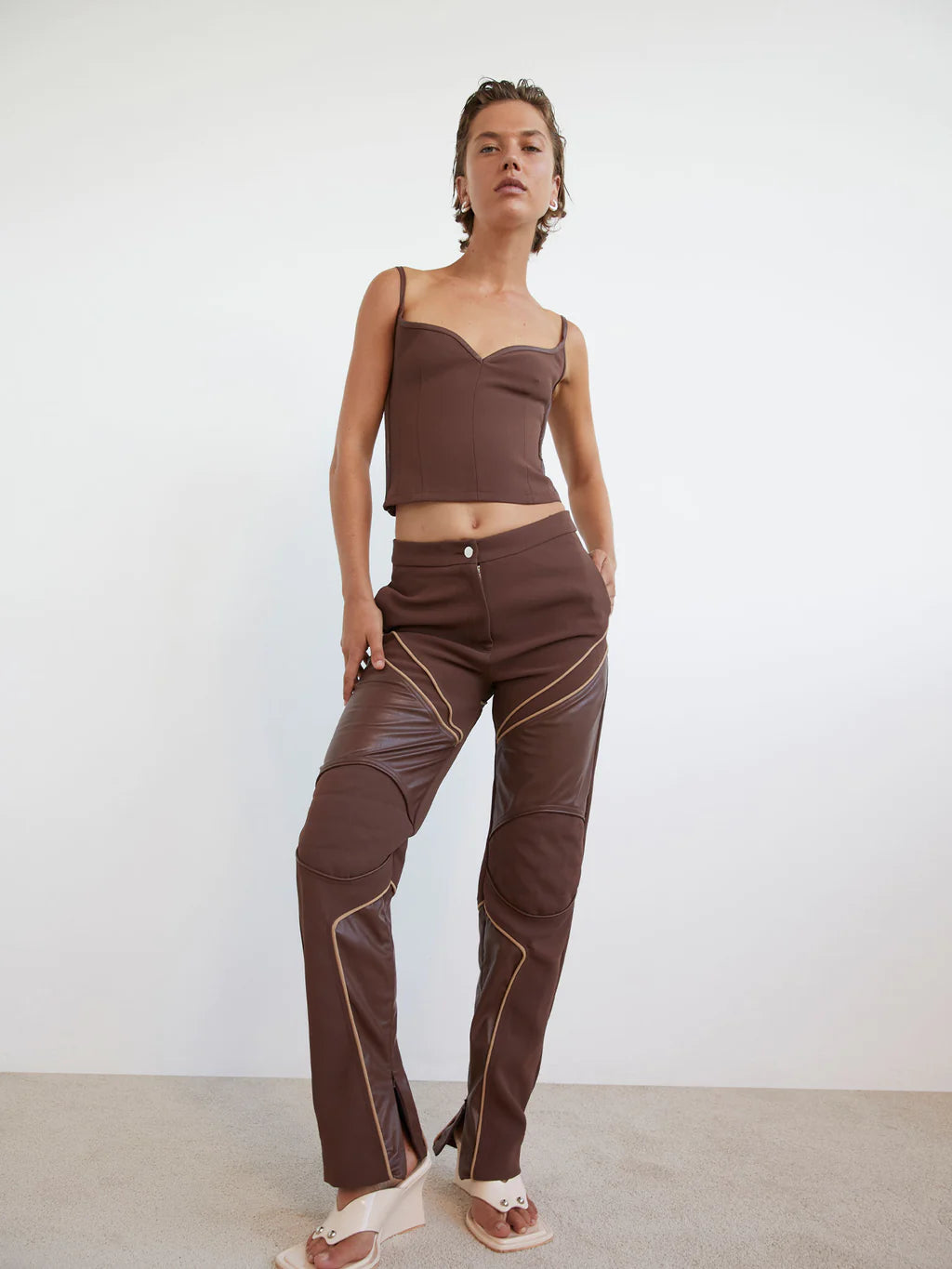 08 HEART SINGLET - COCOA
