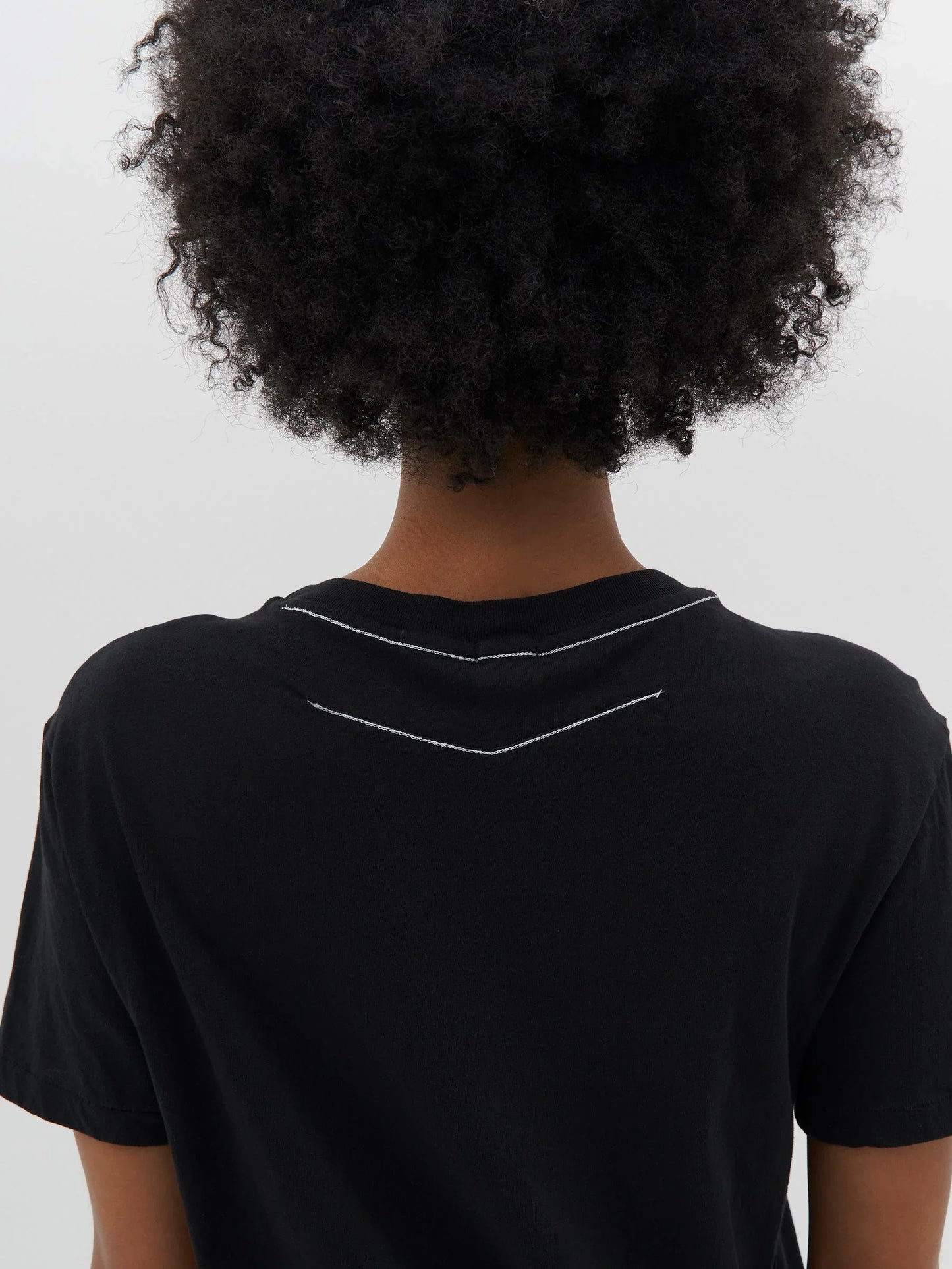REGULAR CLASSIC S/S T SHIRT - BLACK