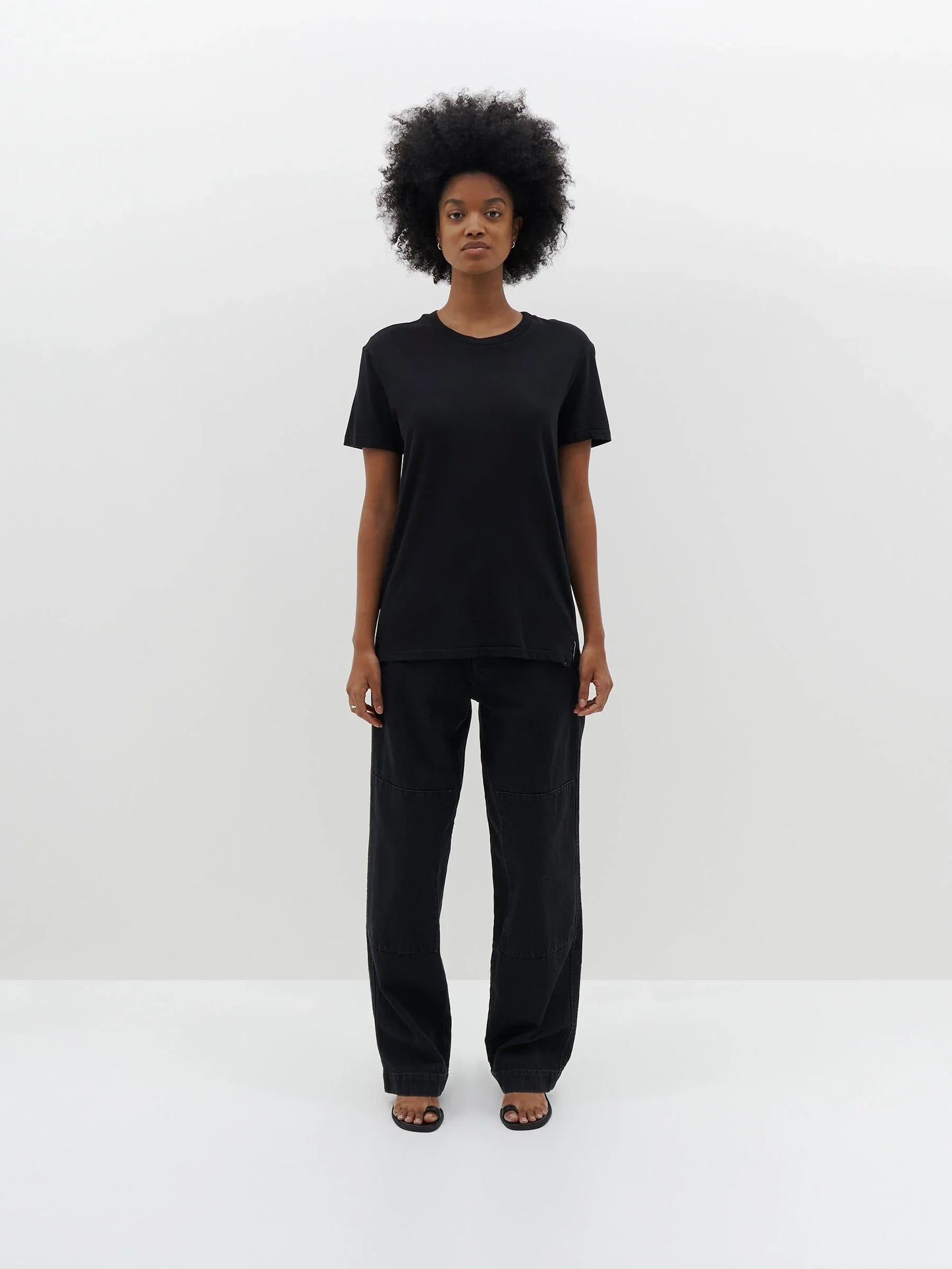 REGULAR CLASSIC S/S T SHIRT - BLACK