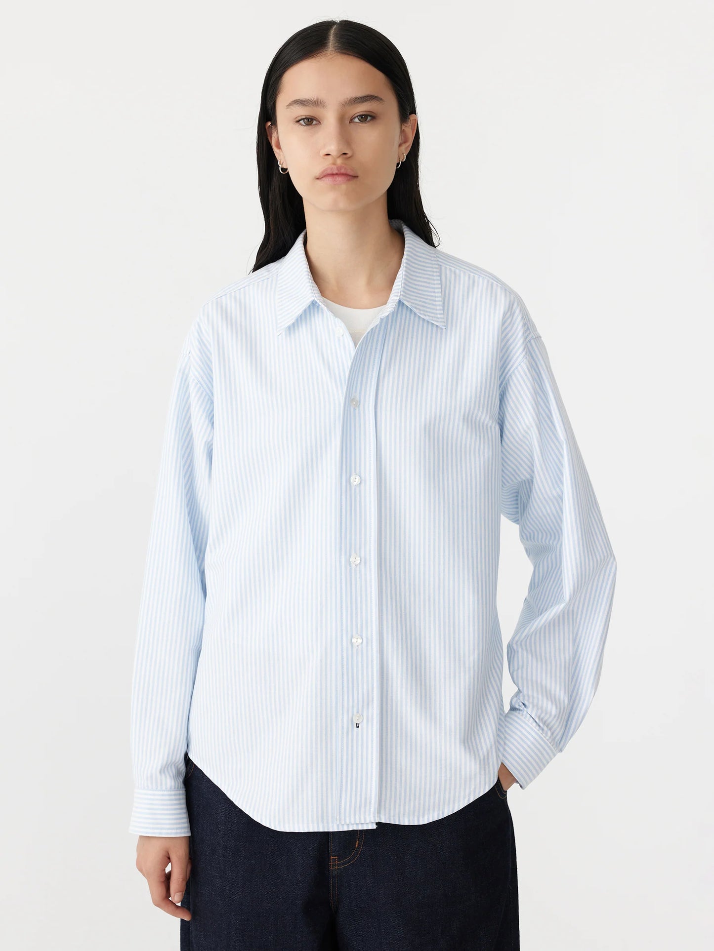 OVERSIZED UNIVERSAL SHIRT - WHITE/PALE BLUE