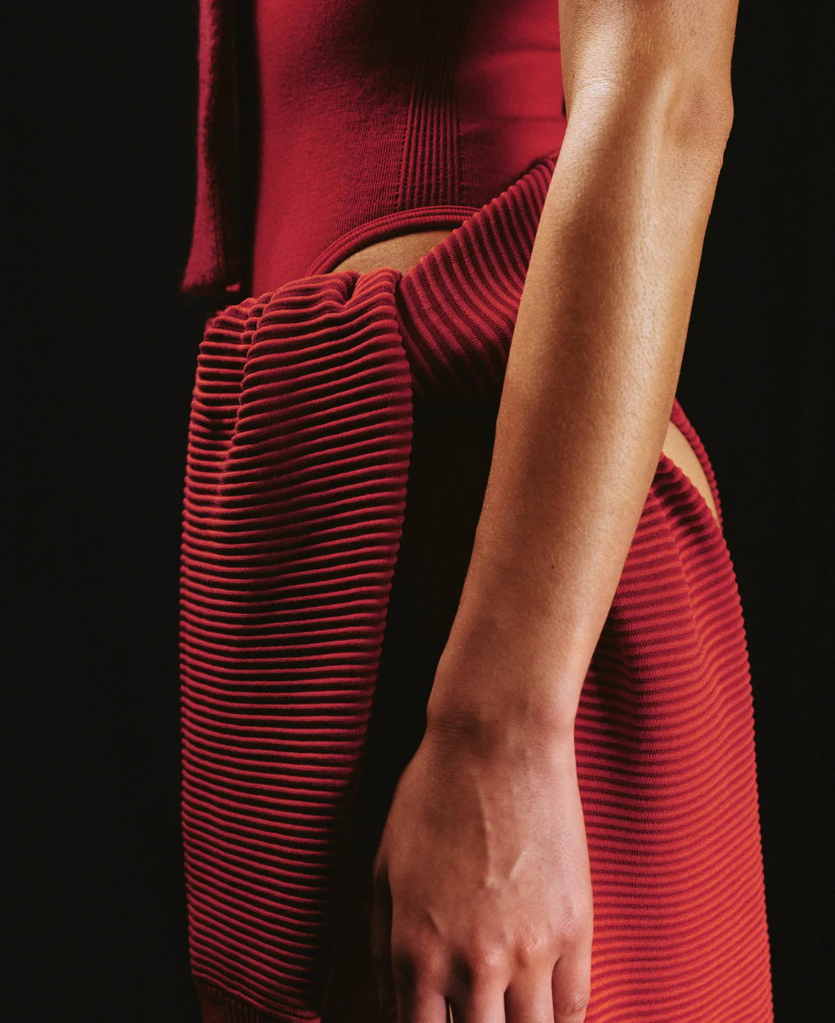 ORGANIC SONNY SWEATER 2.0 - CRIMSON