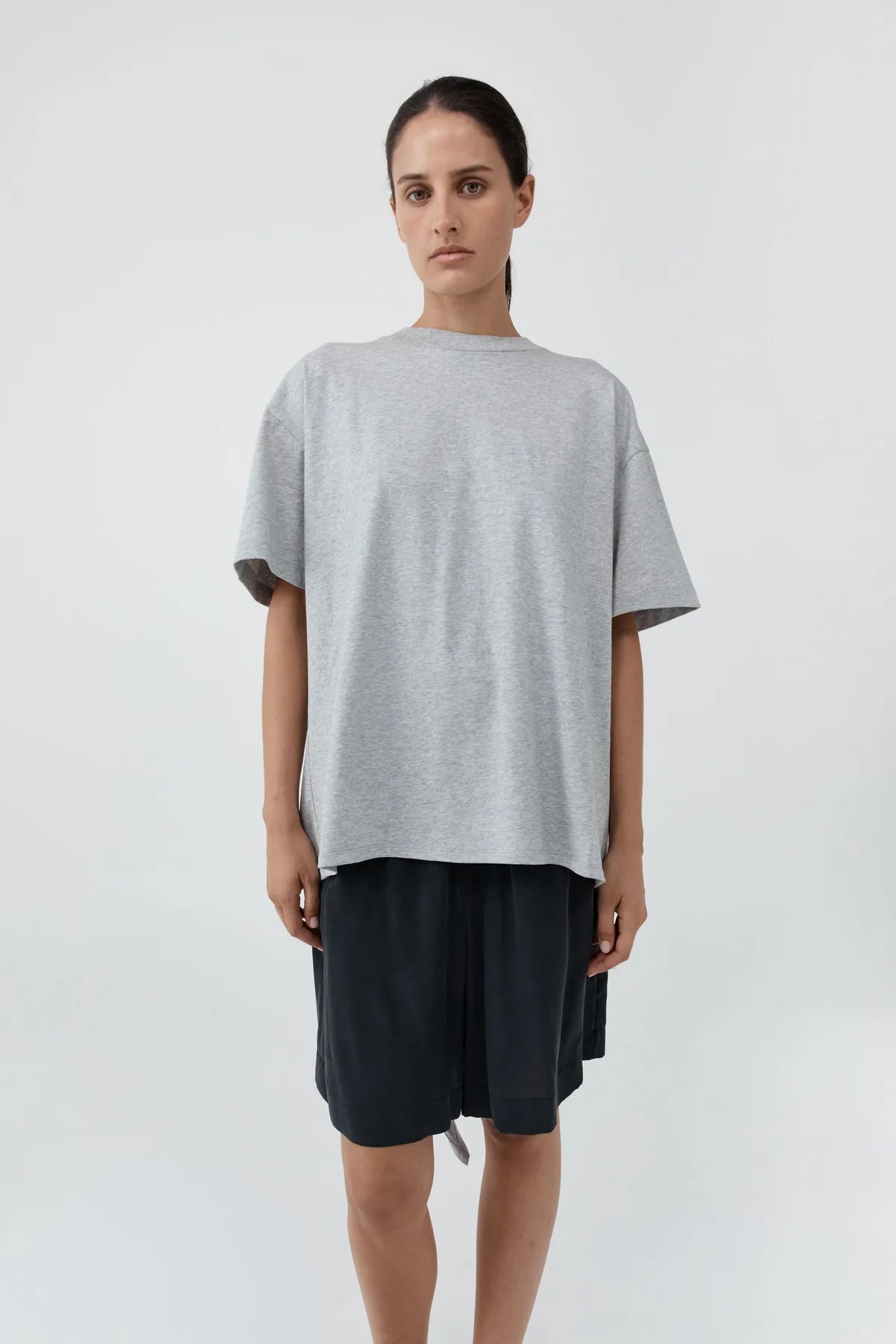 COTTON JERSEY SPLIT BLACK TEE - LIGHT GREY MARLE