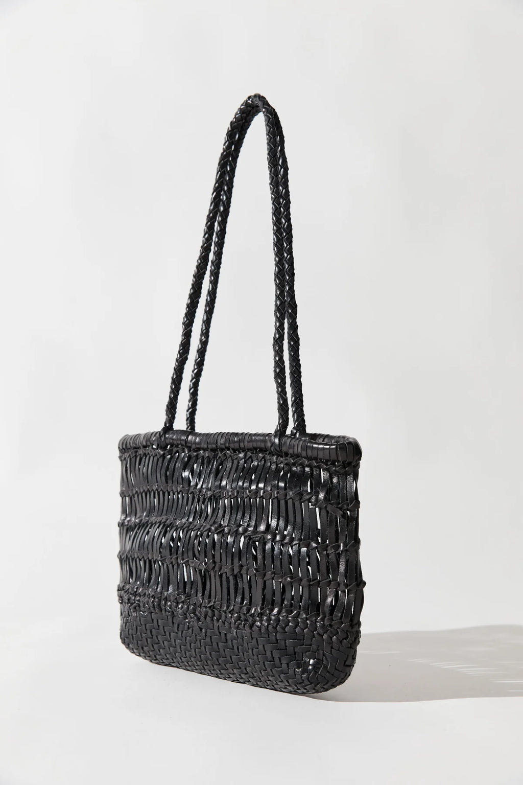 TEXTURED PETIT BAGU - BLACK