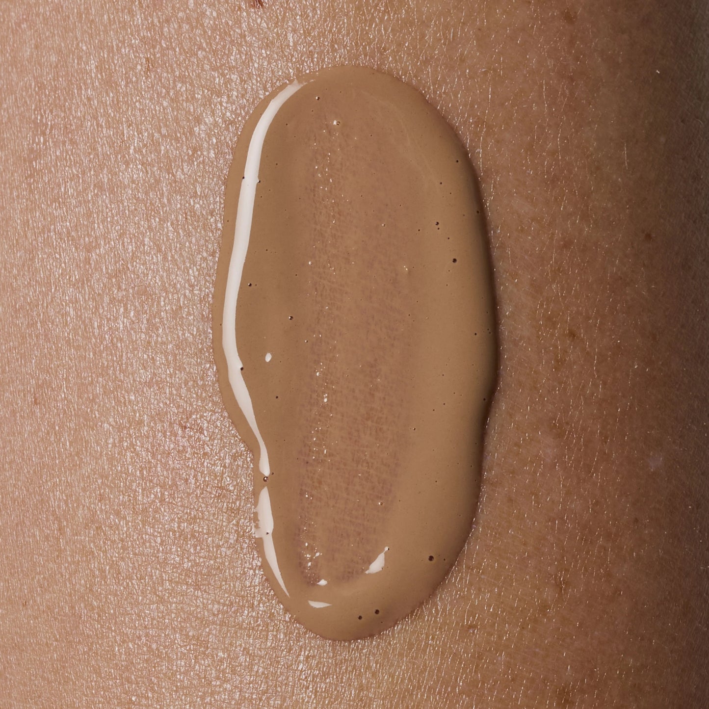 SIMKA TINTED FACIAL FLUID SPF 50