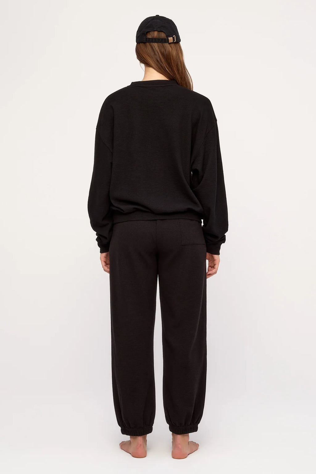 BLACK WAFFLE TEXTURED SWEATPANT - BLACK