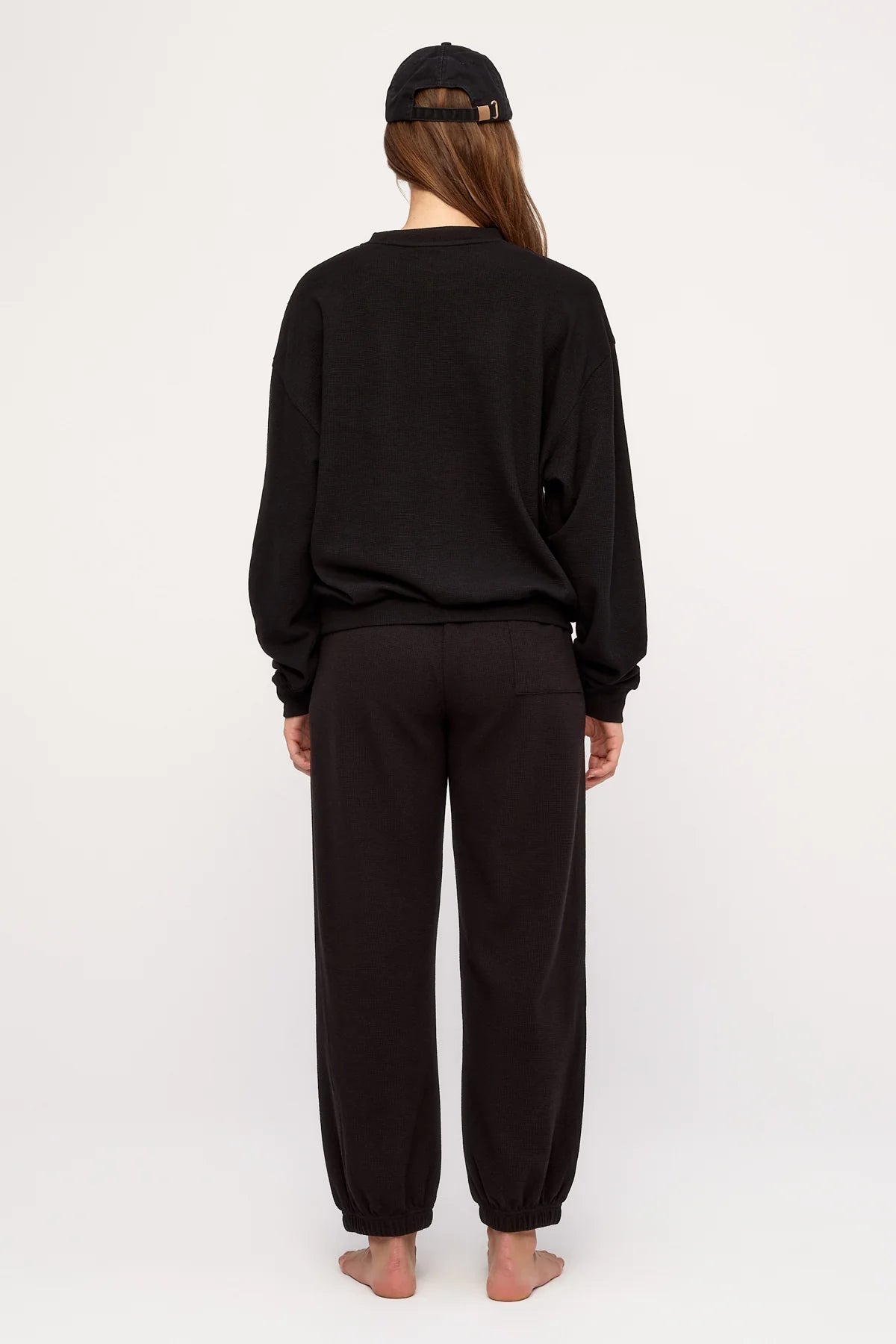 BLACK WAFFLE TEXTURED SWEATPANT - BLACK