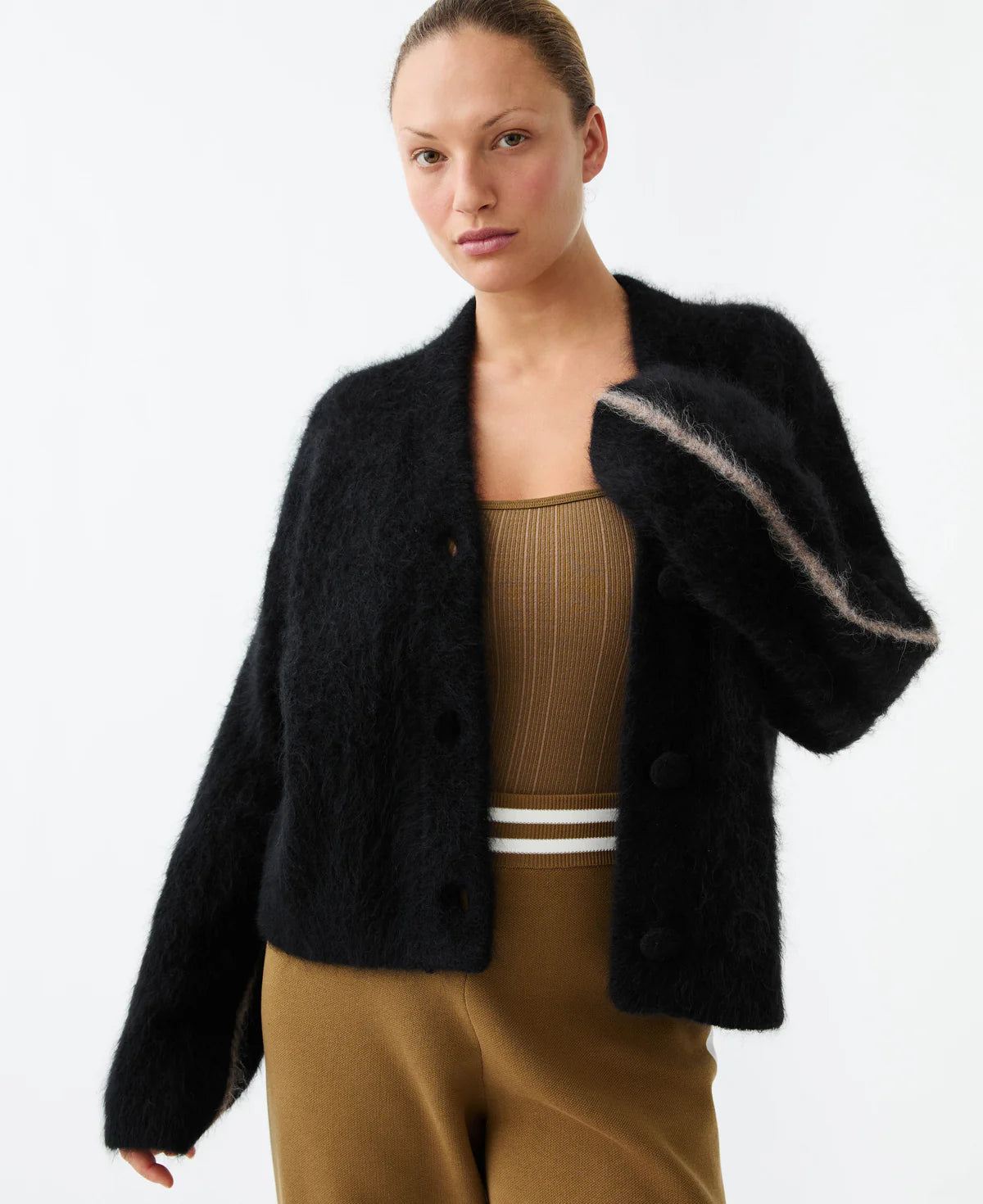 (PRE-ORDER) BRUSHED ALPACA CARDIGAN - BLACK