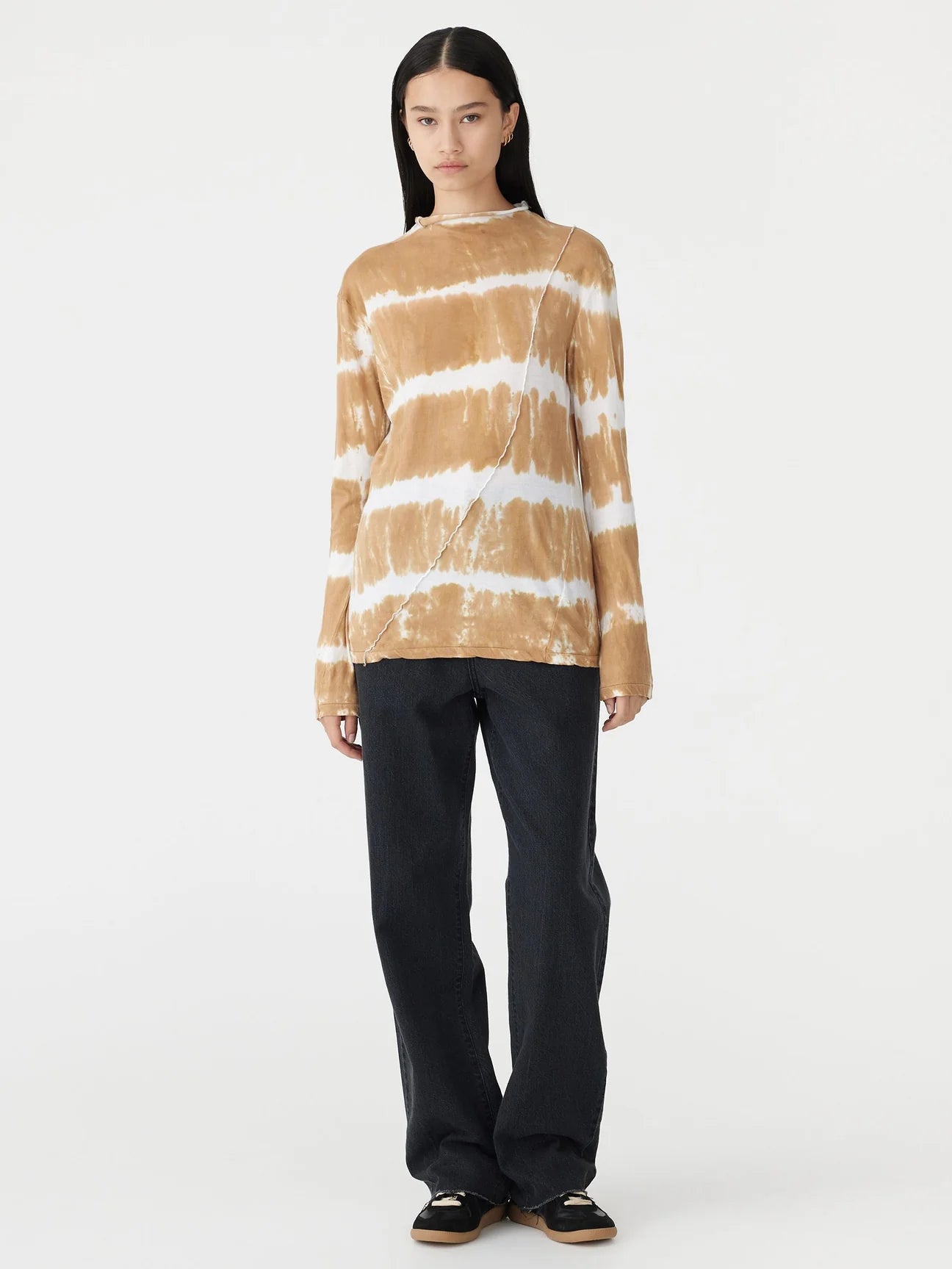 RIPPLE DYE PANELED L/S TSHIRT - DARK TAN/WHITE