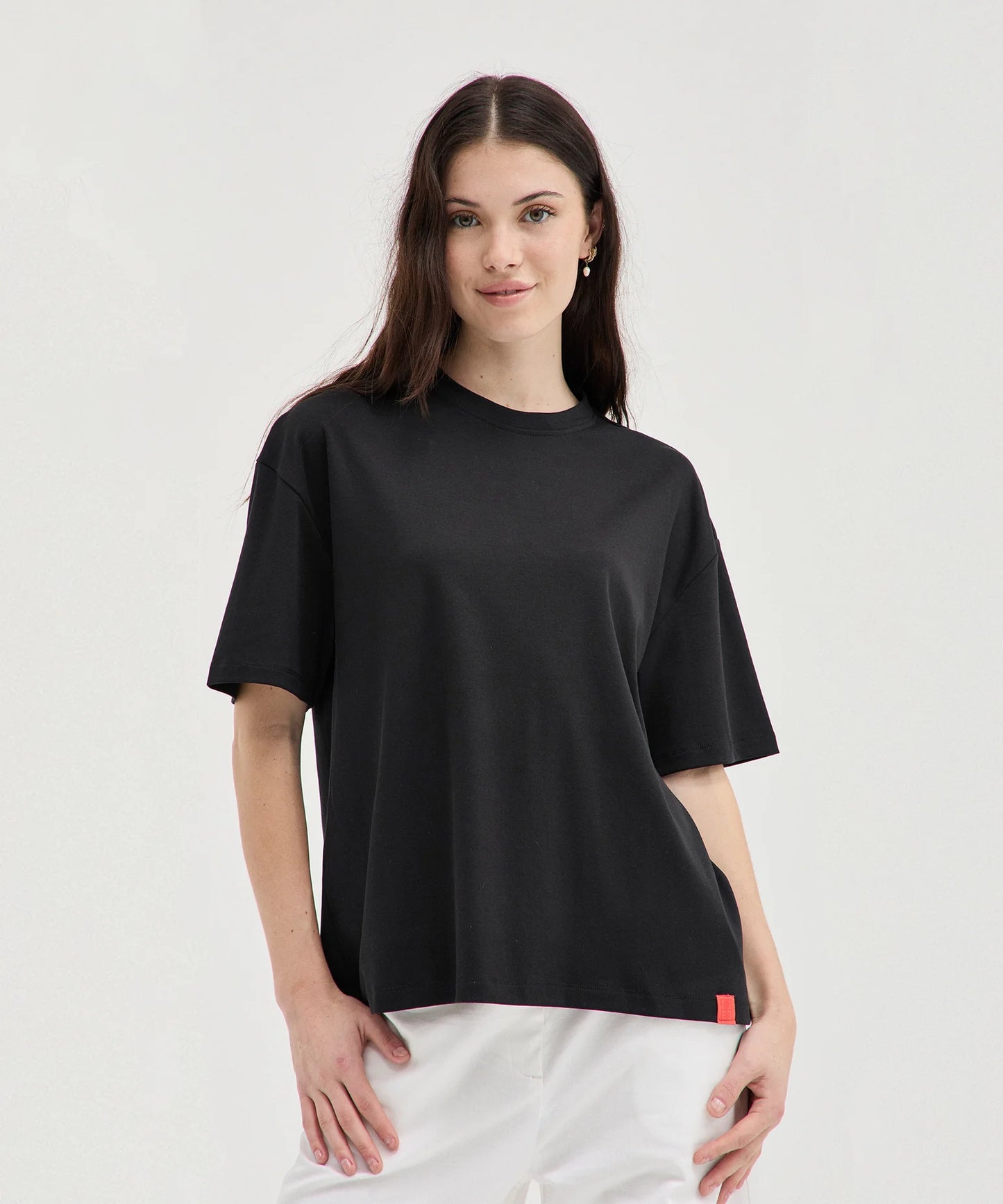 RELAXED TEE - BLACK