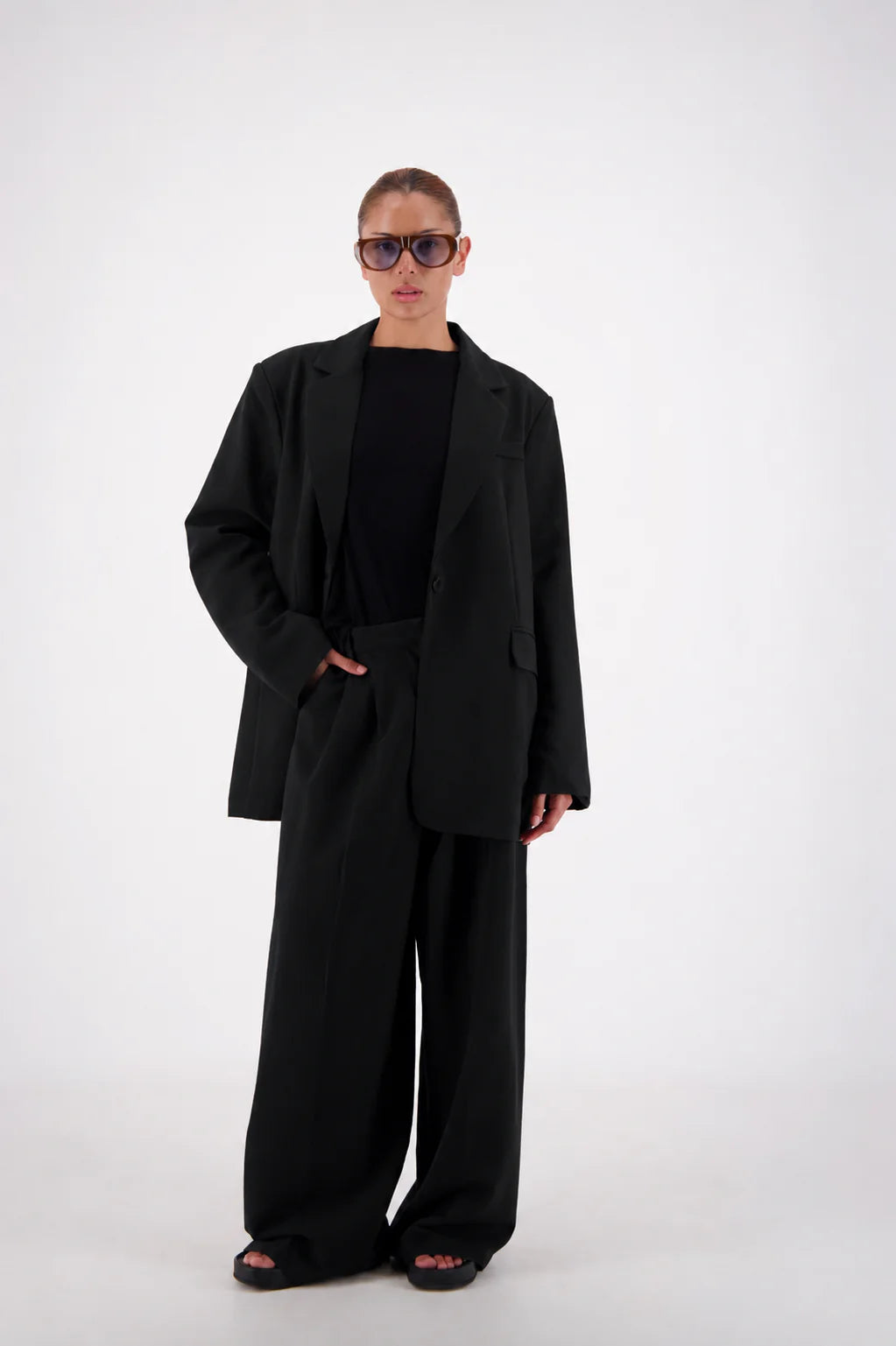 (PRE-ORDER) SABINE BLAZER - BLACK
