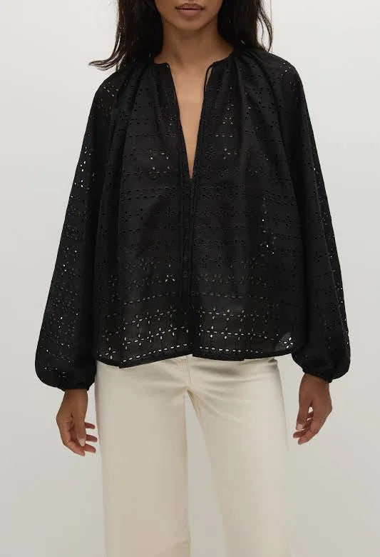 THORA BLOUSE - AGNES BRODERIE ANGLAISE BLACK