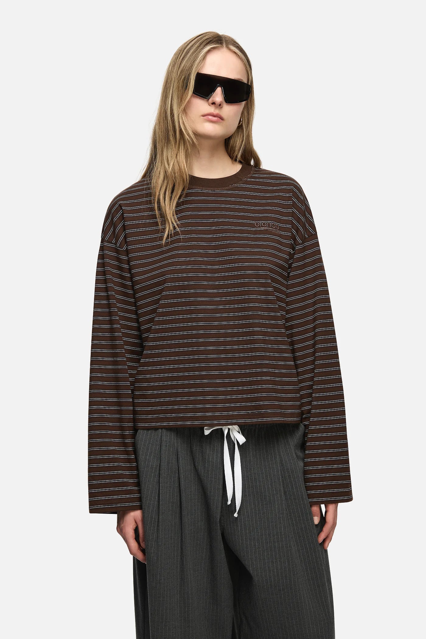 HANA TEE - BROWN