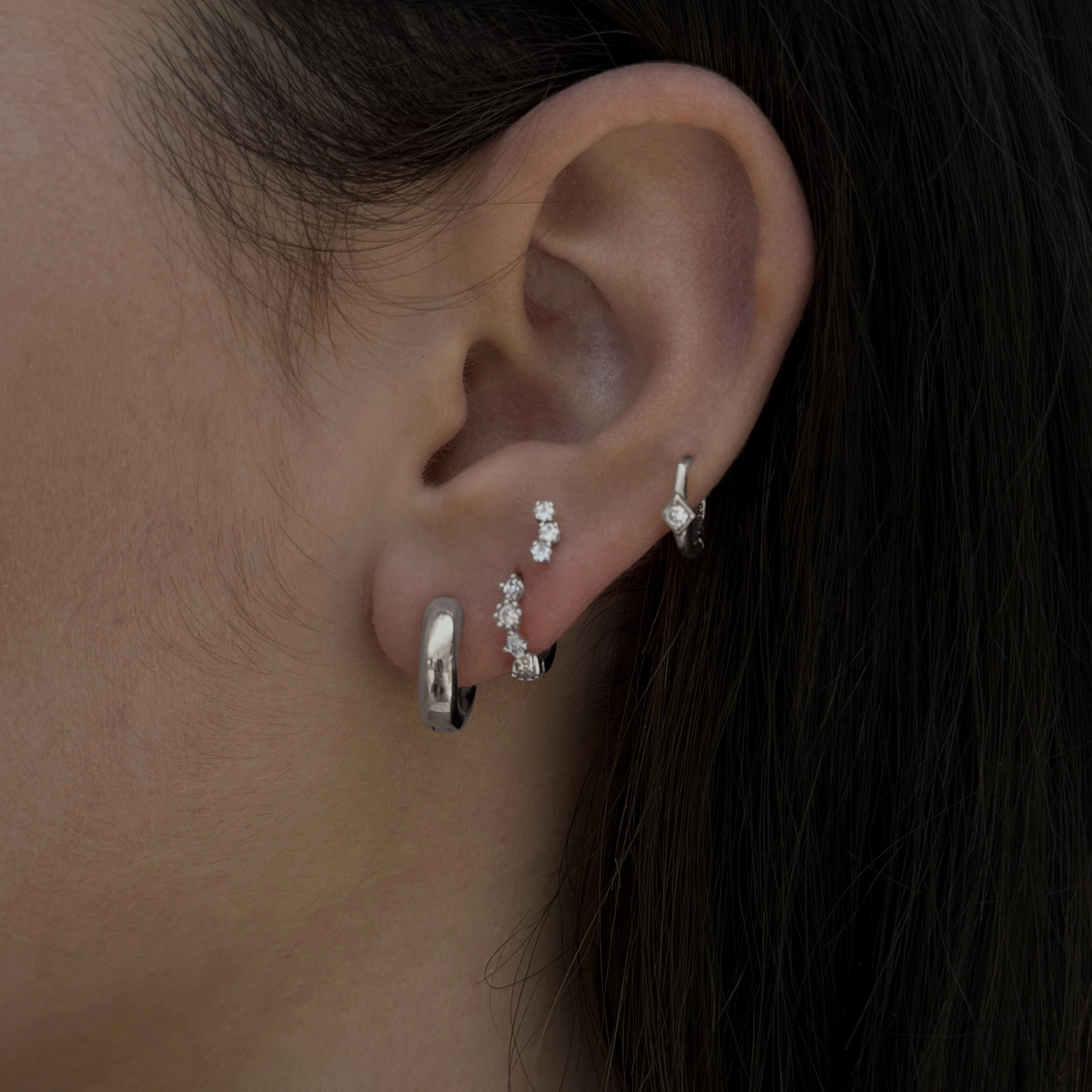 (IN STORE ONLY) ANU FLATBACK - SILVER