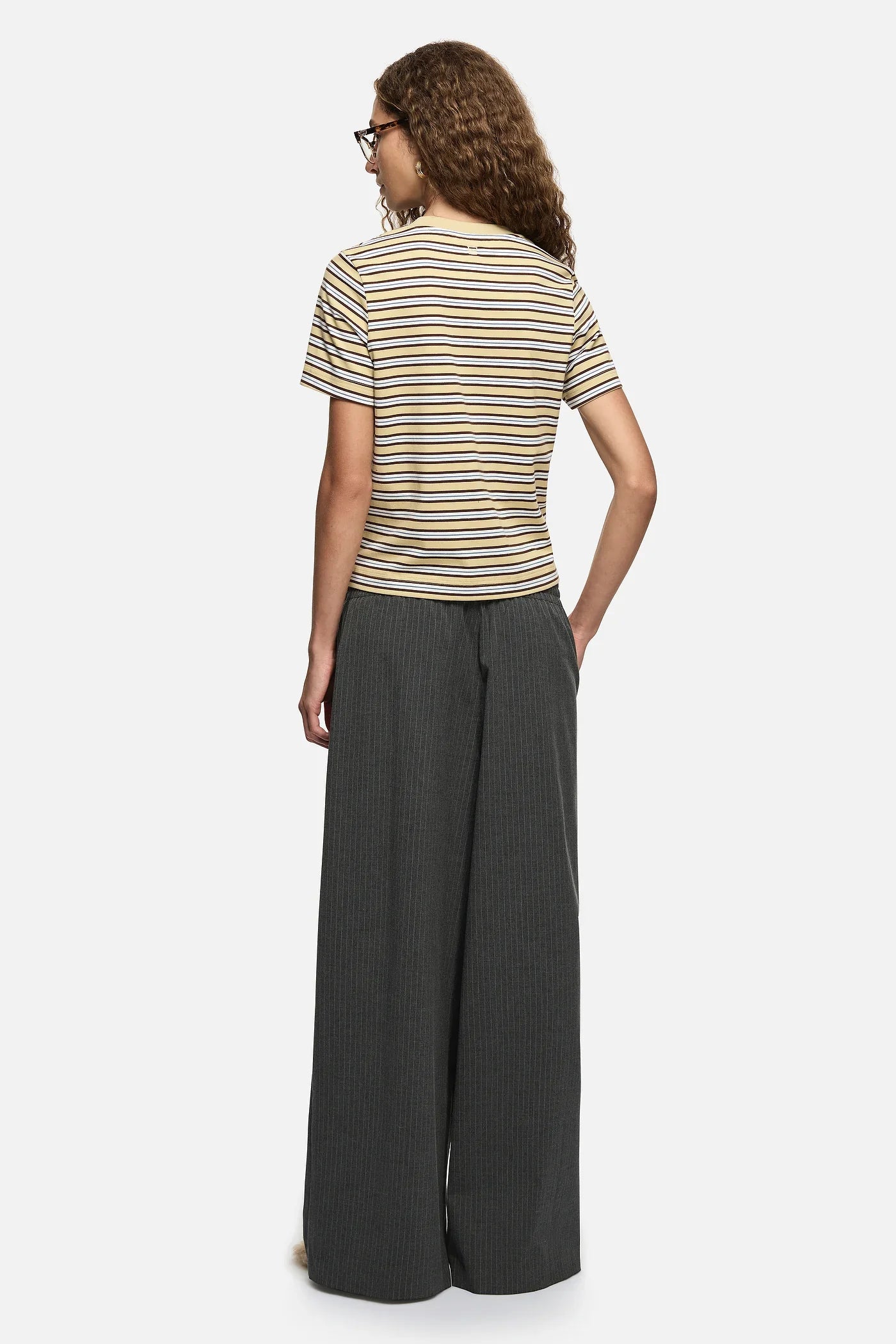 SUKI TEE - CREAM