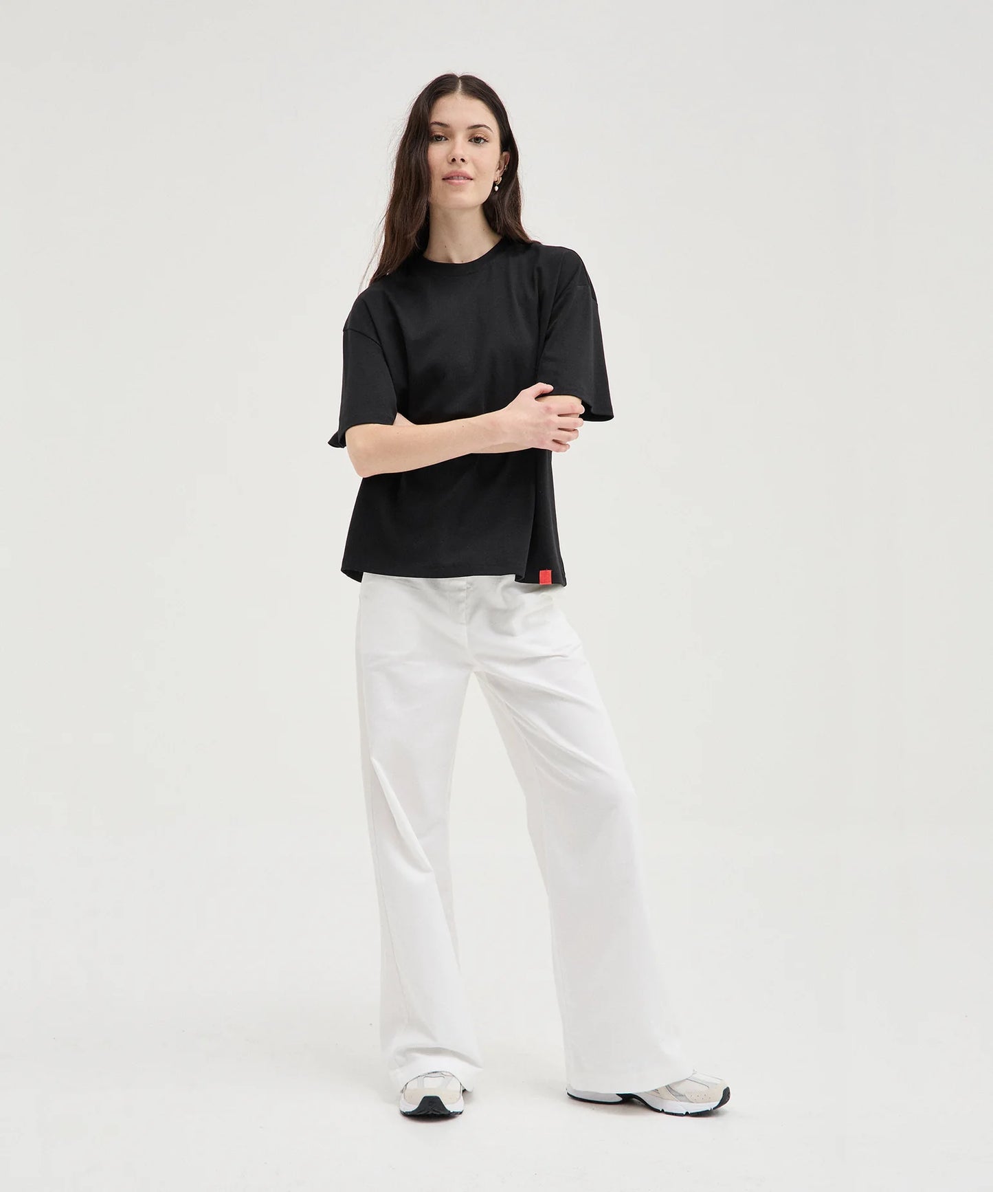 RELAXED TEE - BLACK