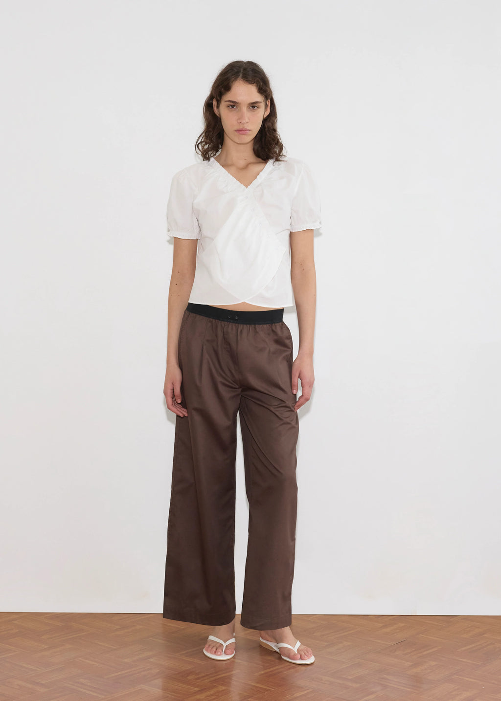 THE CONTRAST WAIST PANT - BROWN