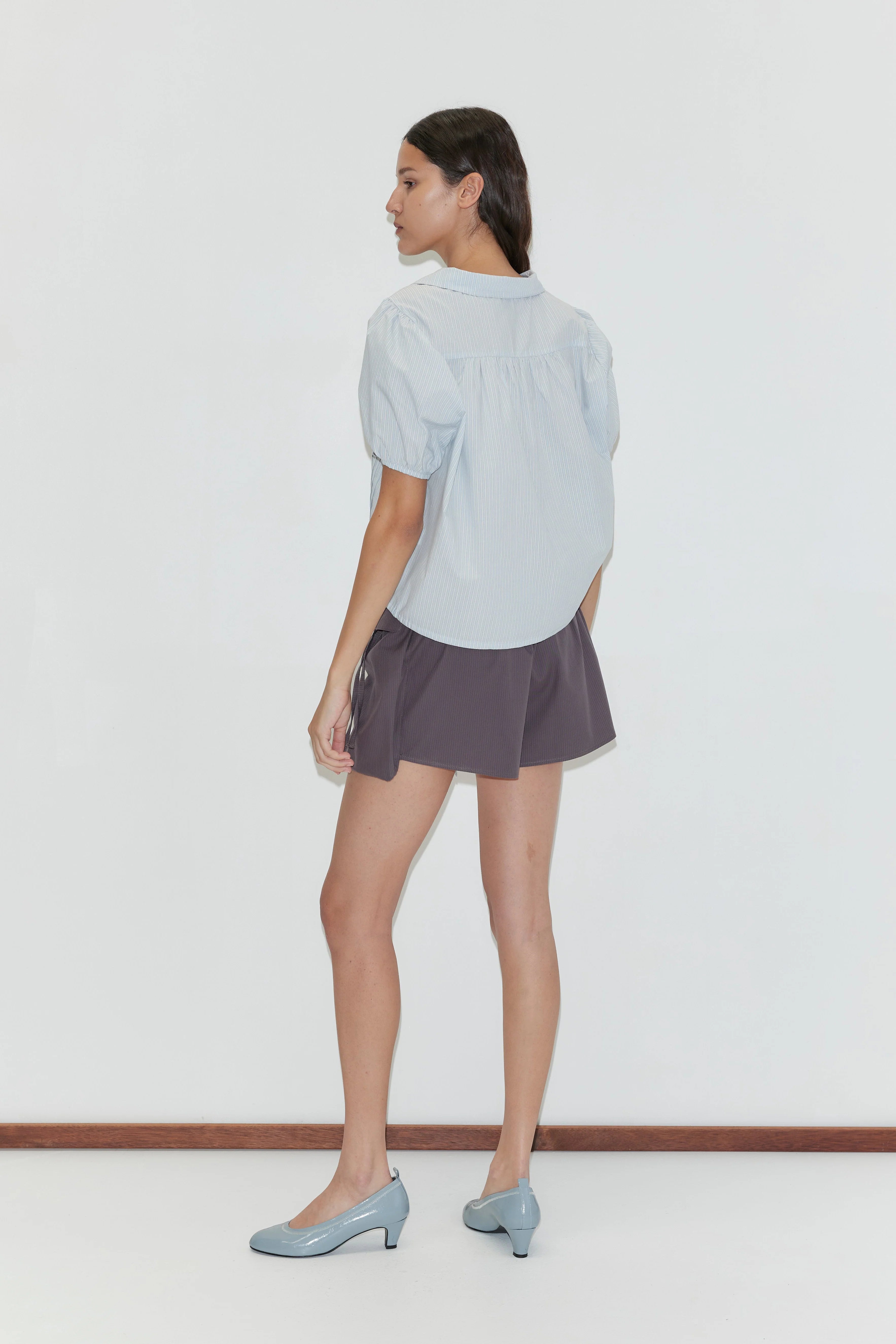 (PRE-ORDER) FINE COLLAR TOP - MIST STRIPE
