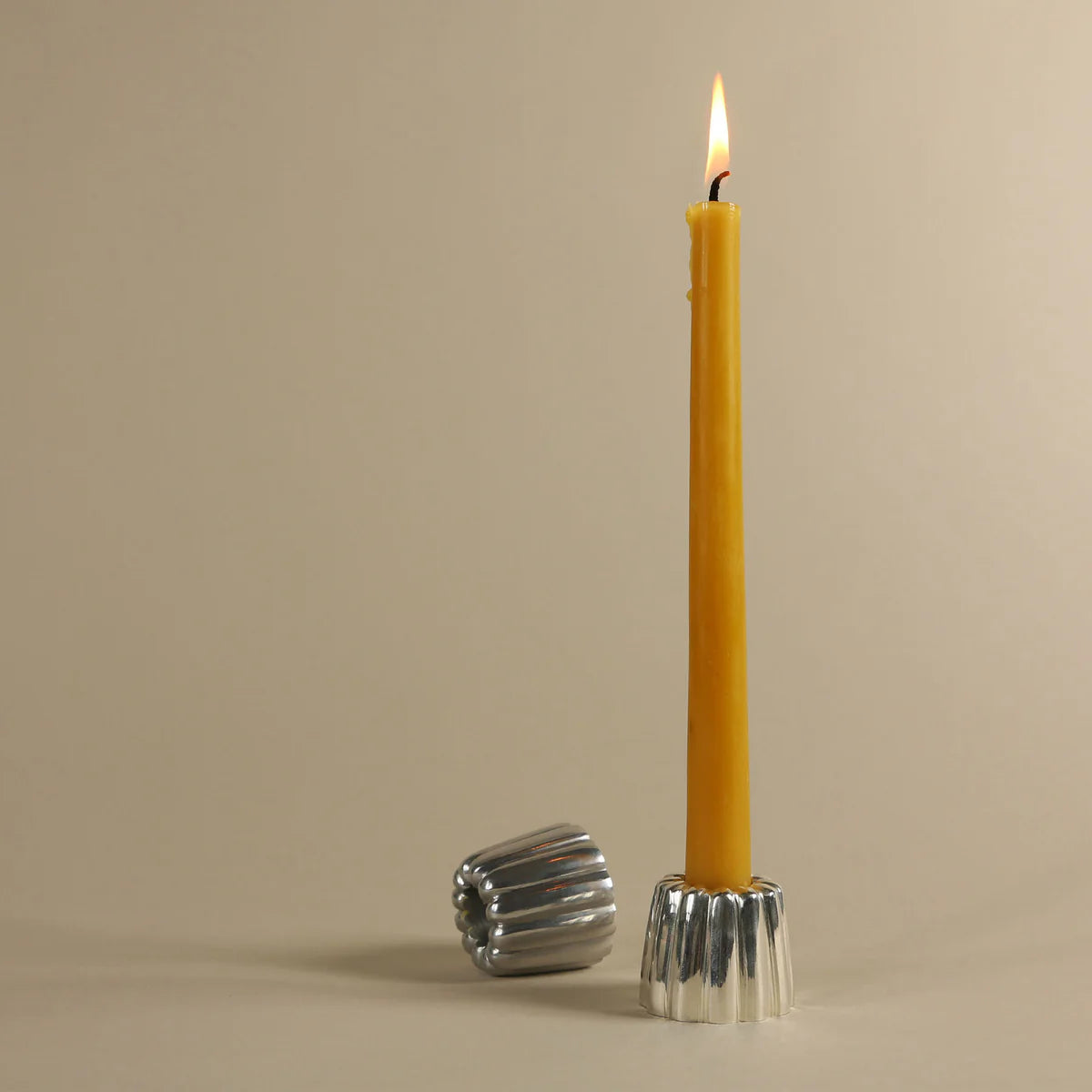 CANDLE HOLDER - SILVER