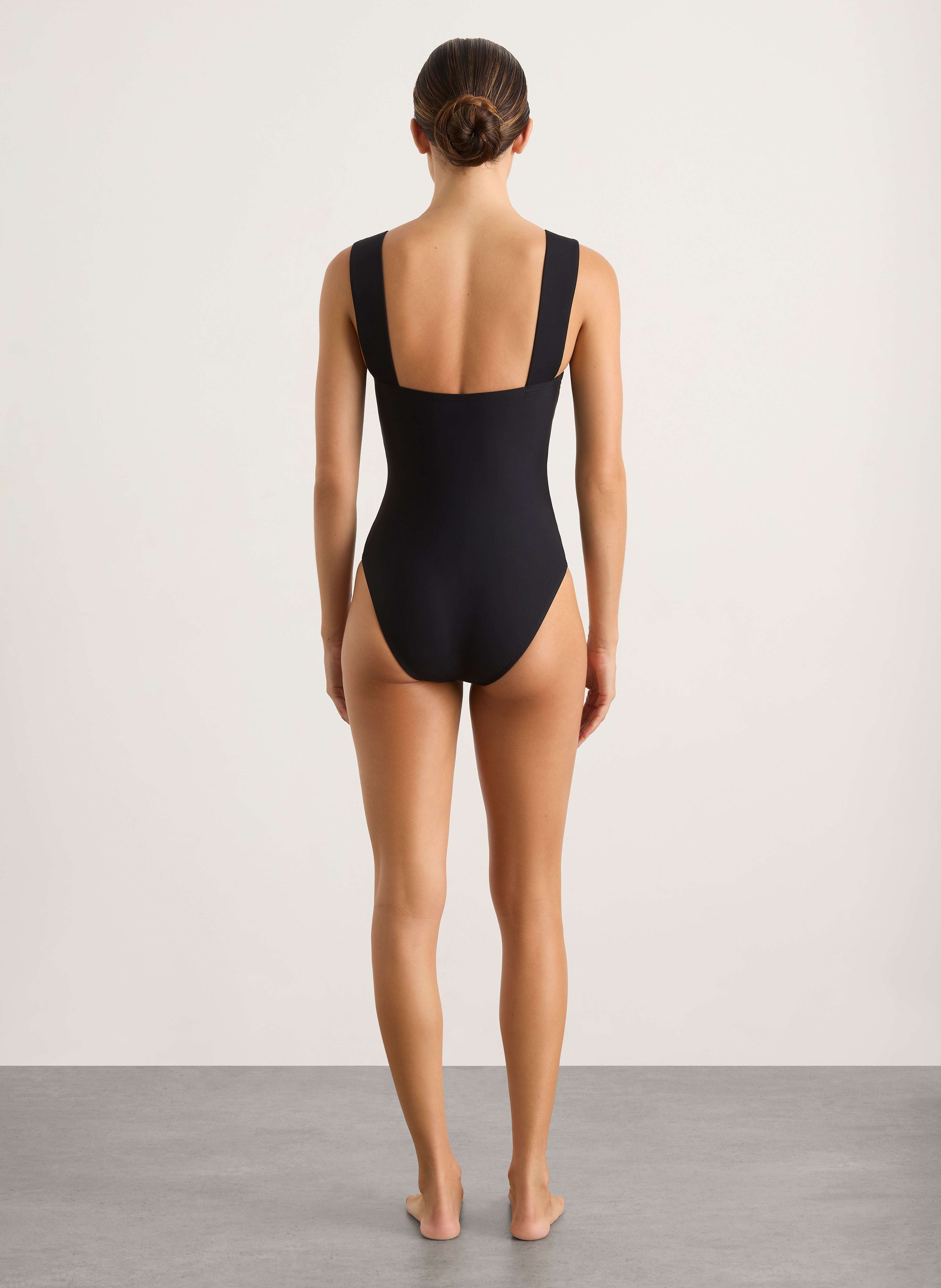 GWEN ONE PIECE - BLACK