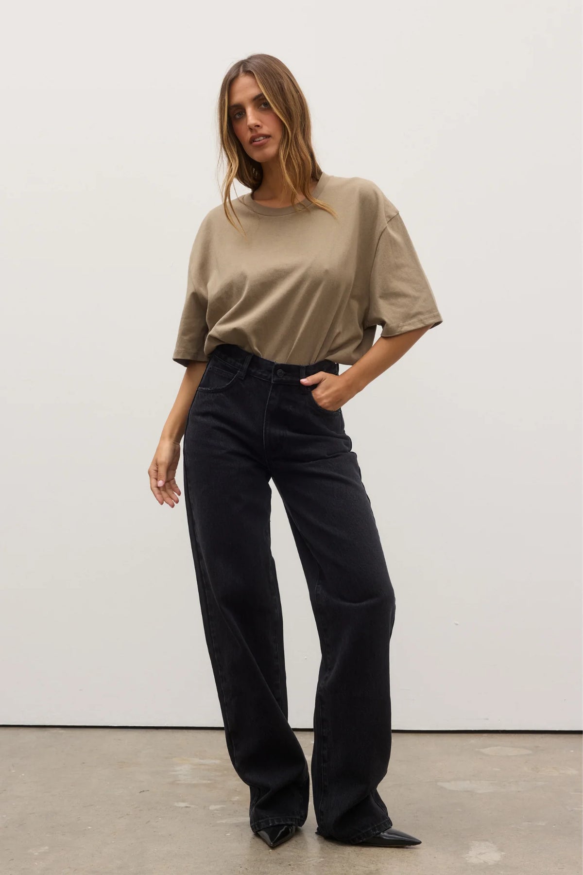 JONAS BOYFRIEND TEE - MILITARY