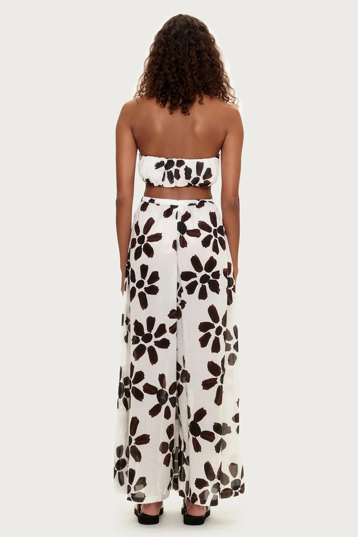 (PRE-ORDER) COTTON HALTER TOP - CHOCOLATE FLOWER