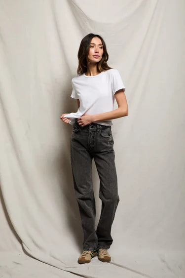 LISA SLIM CREW TEE - WHITE