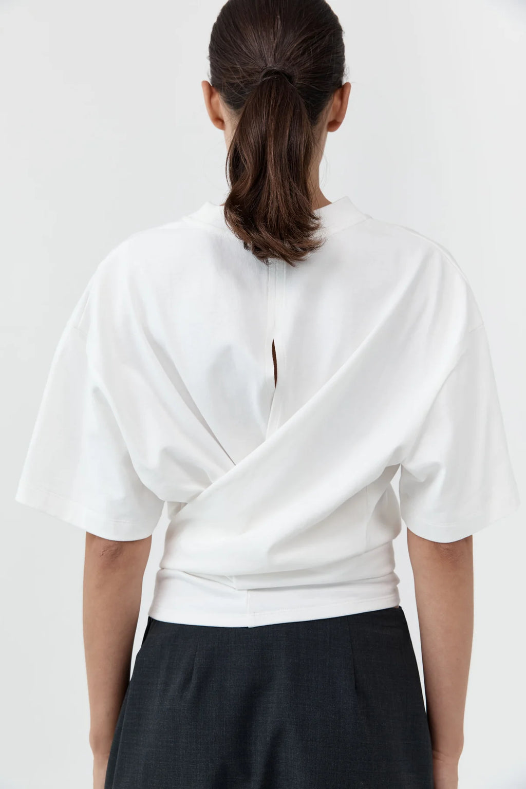 COTTON JERSEY SPLIT BLACK TEE - OFF WHITE