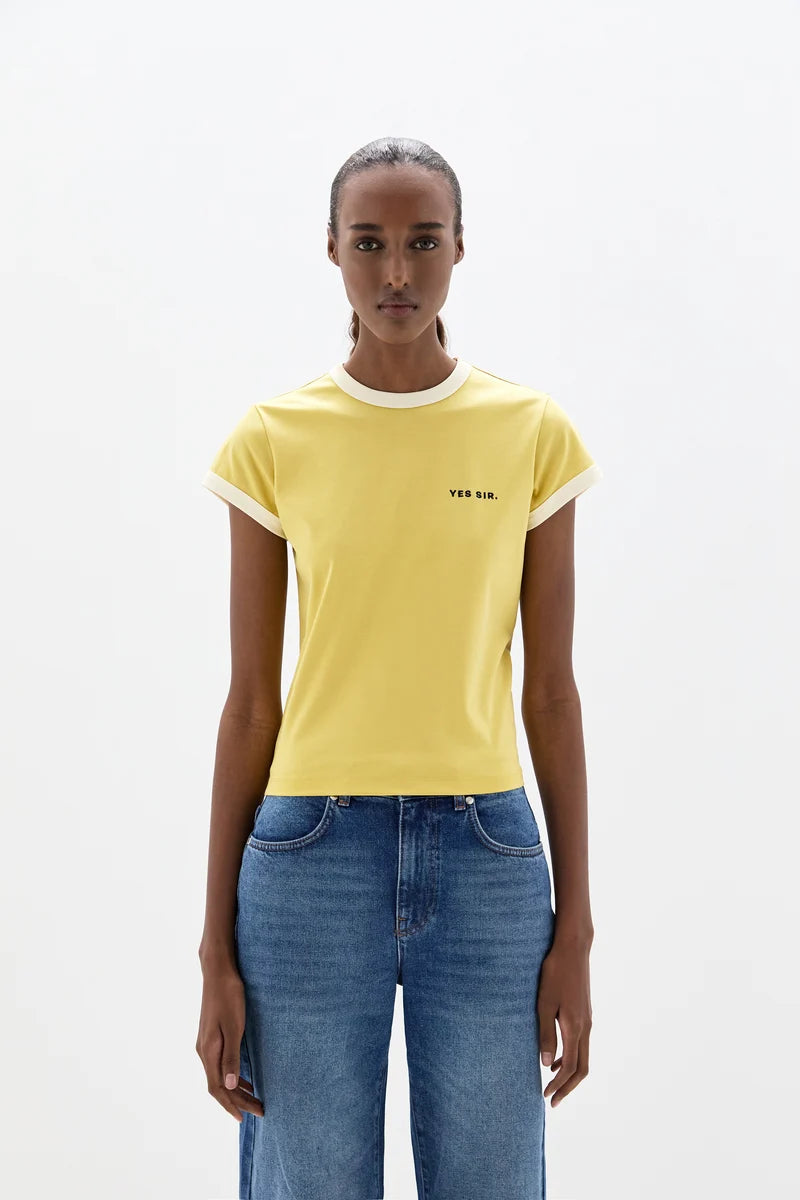(PRE-ORDER) YES SIR. FITTED TEE - YELLOW