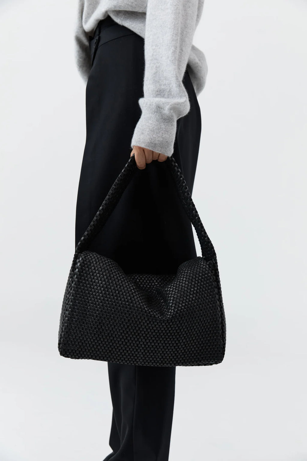 LATTICE EVERYDAY SATCHEL - BLACK