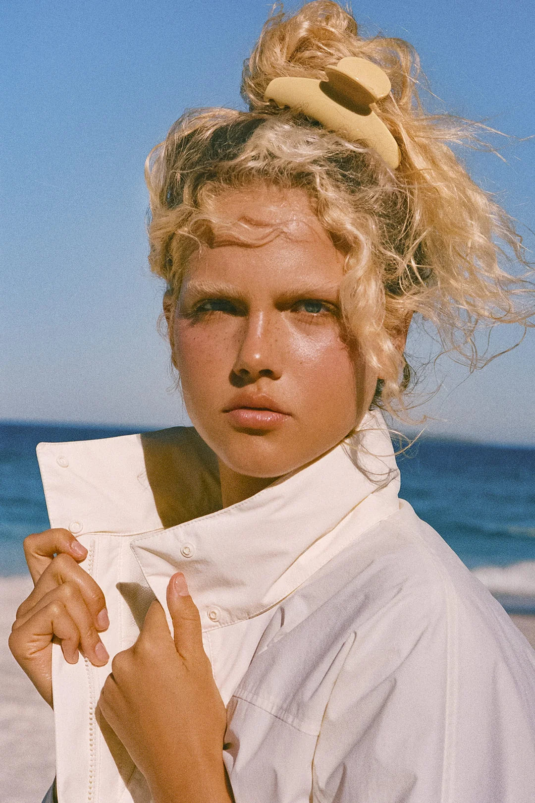 BCB X AMELIE TEJE ODETTE CLAW CLIP - BUTTER