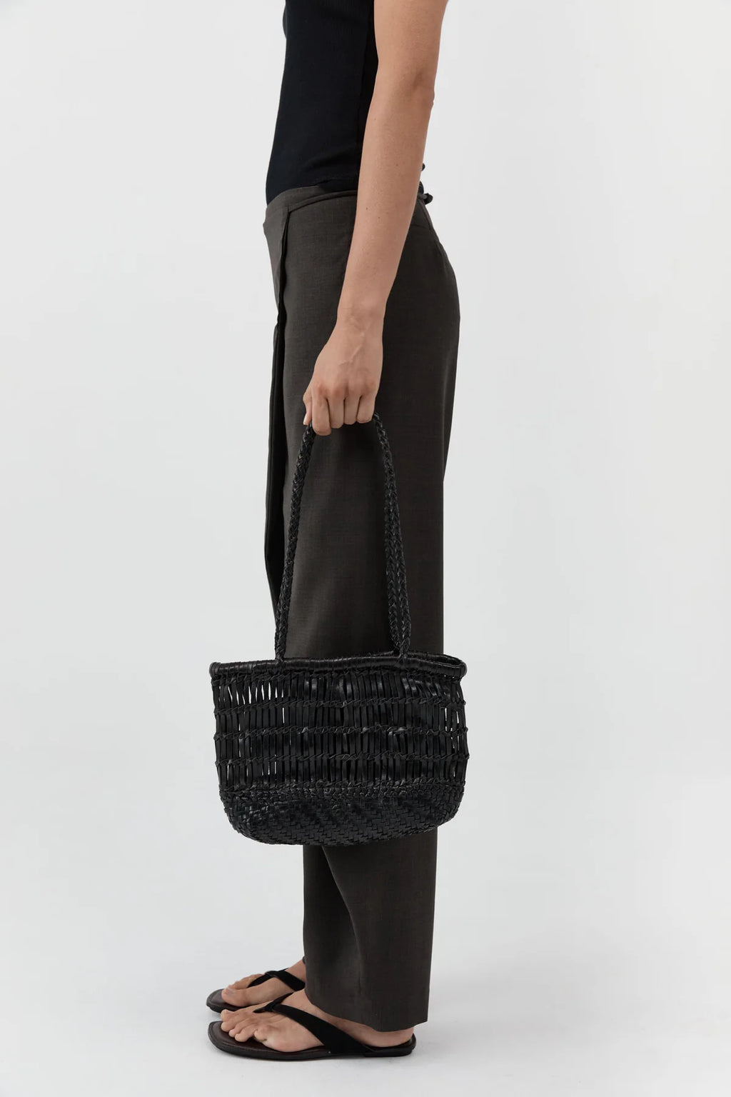 TEXTURED PETIT BAGU - BLACK